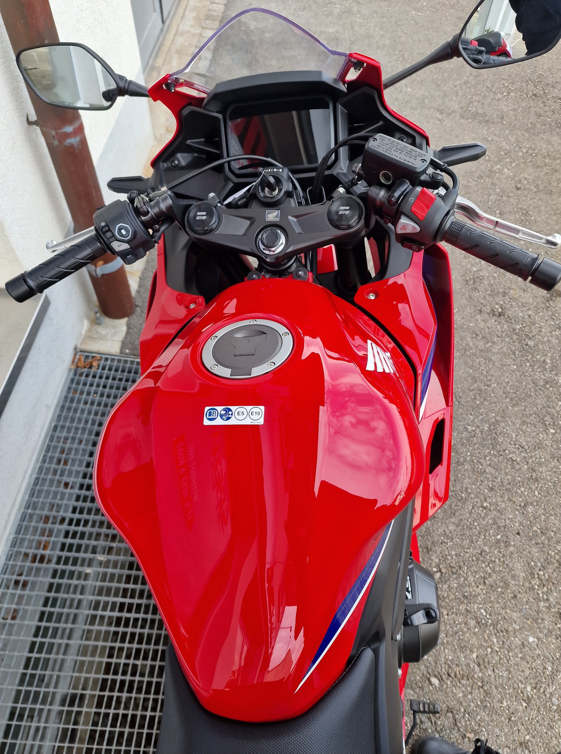HONDA CBR 500 R - manuell-image-5