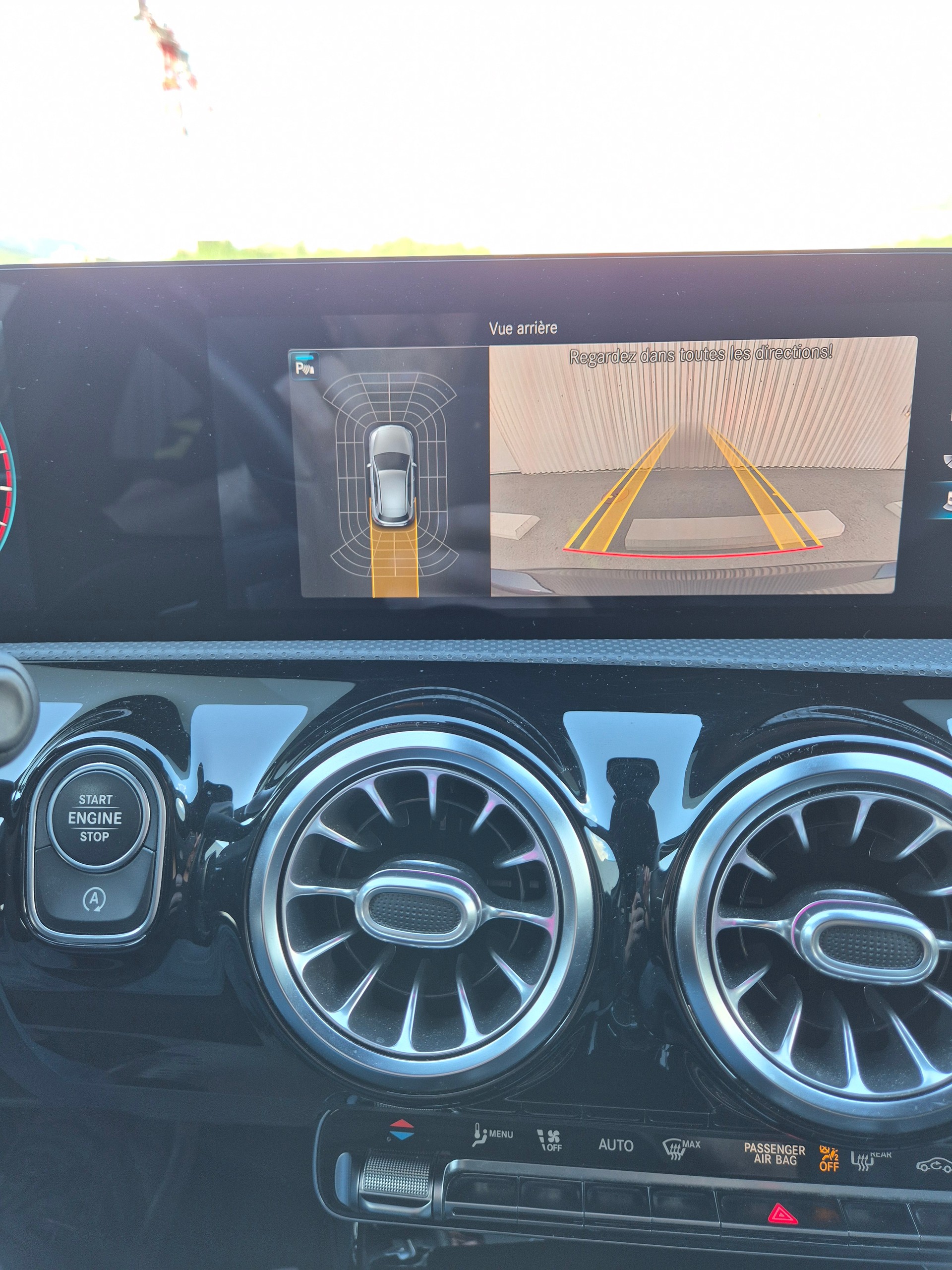 MERCEDES-BENZ A 200 AMG Line 7G-DCT-image-14