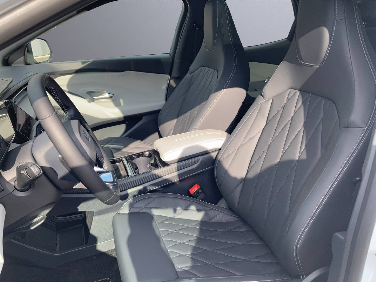 FORD Explorer Extended Range Premium-image-4