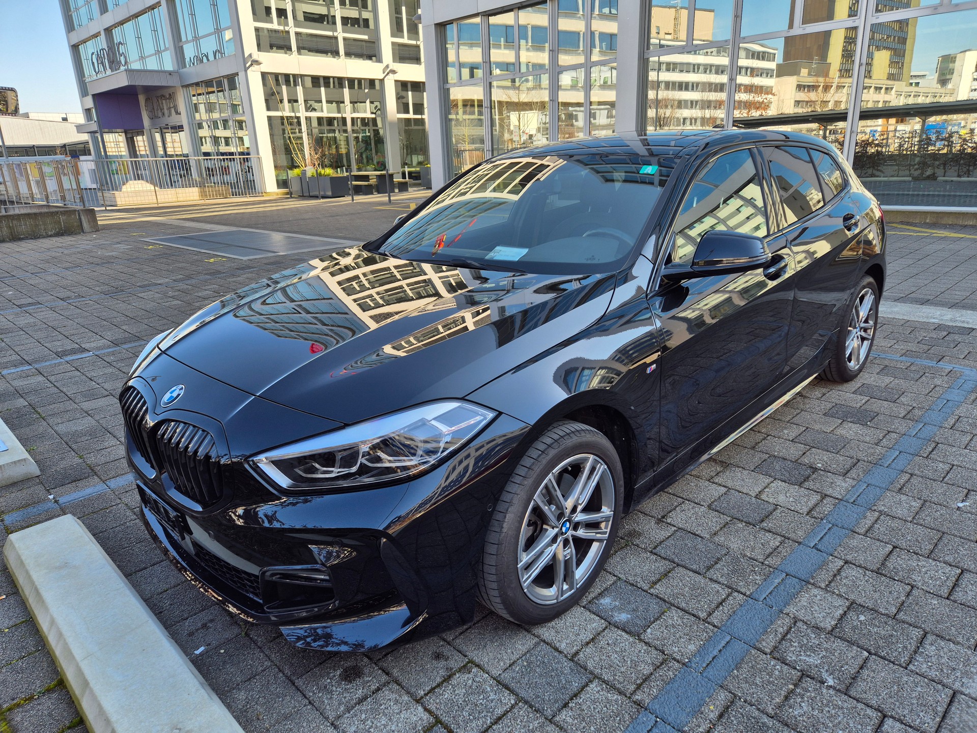 BMW 118i Pure M Sport Steptronic-image-1