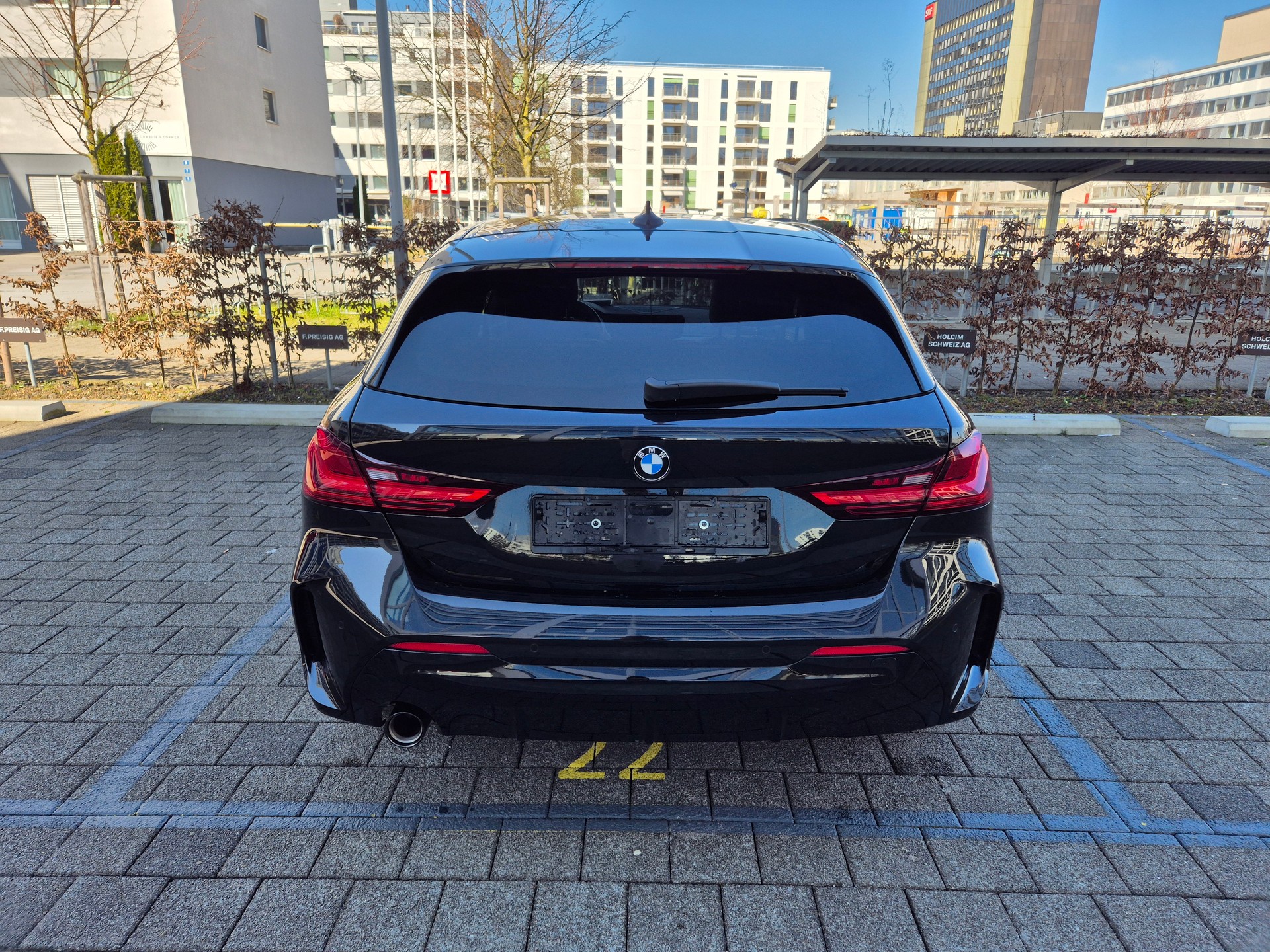 BMW 118i Pure M Sport Steptronic-image-4