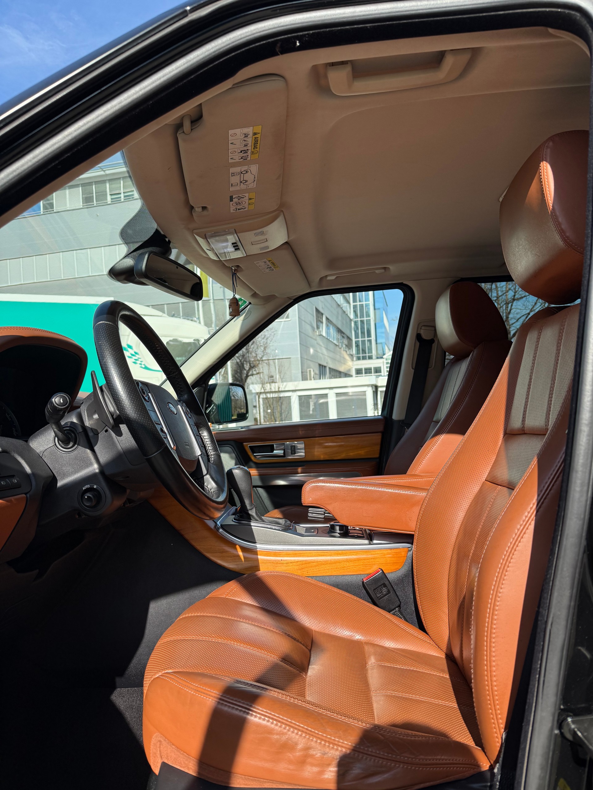 LAND ROVER Range Rover Sport 3.0 TDV6 HSE Automatic-image-9