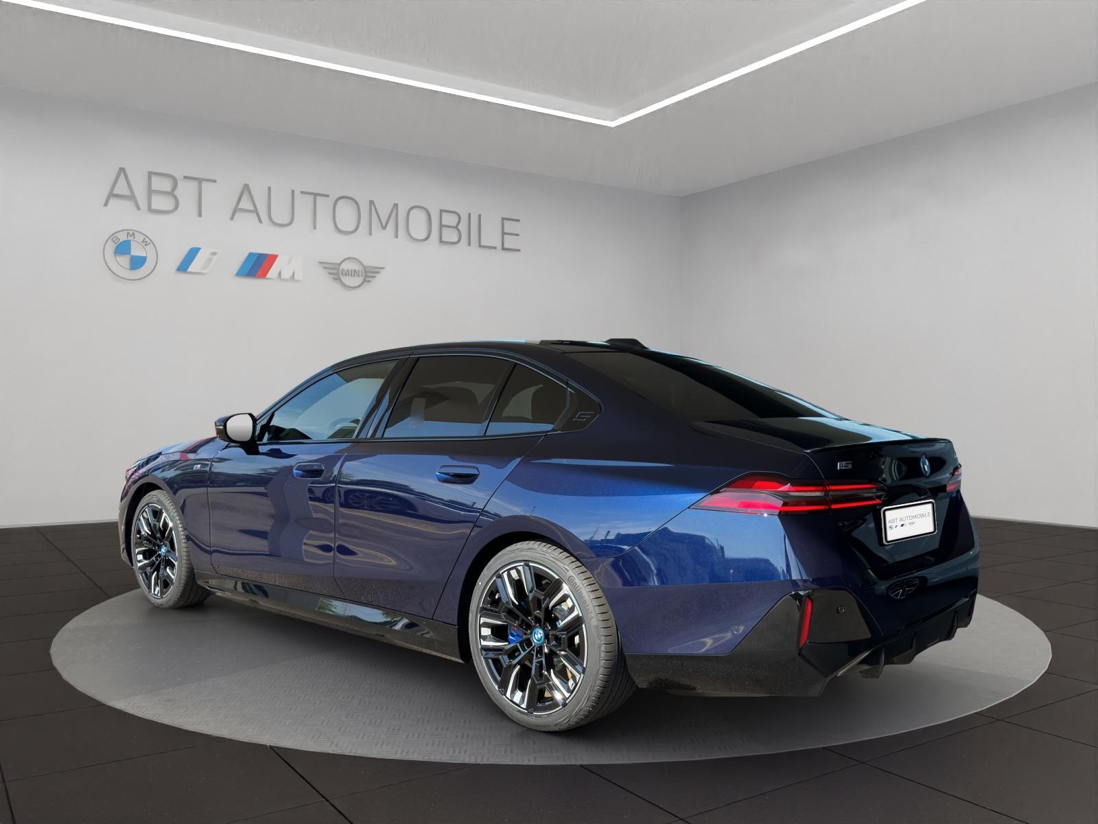 BMW i5 M60 xDrive-image-3