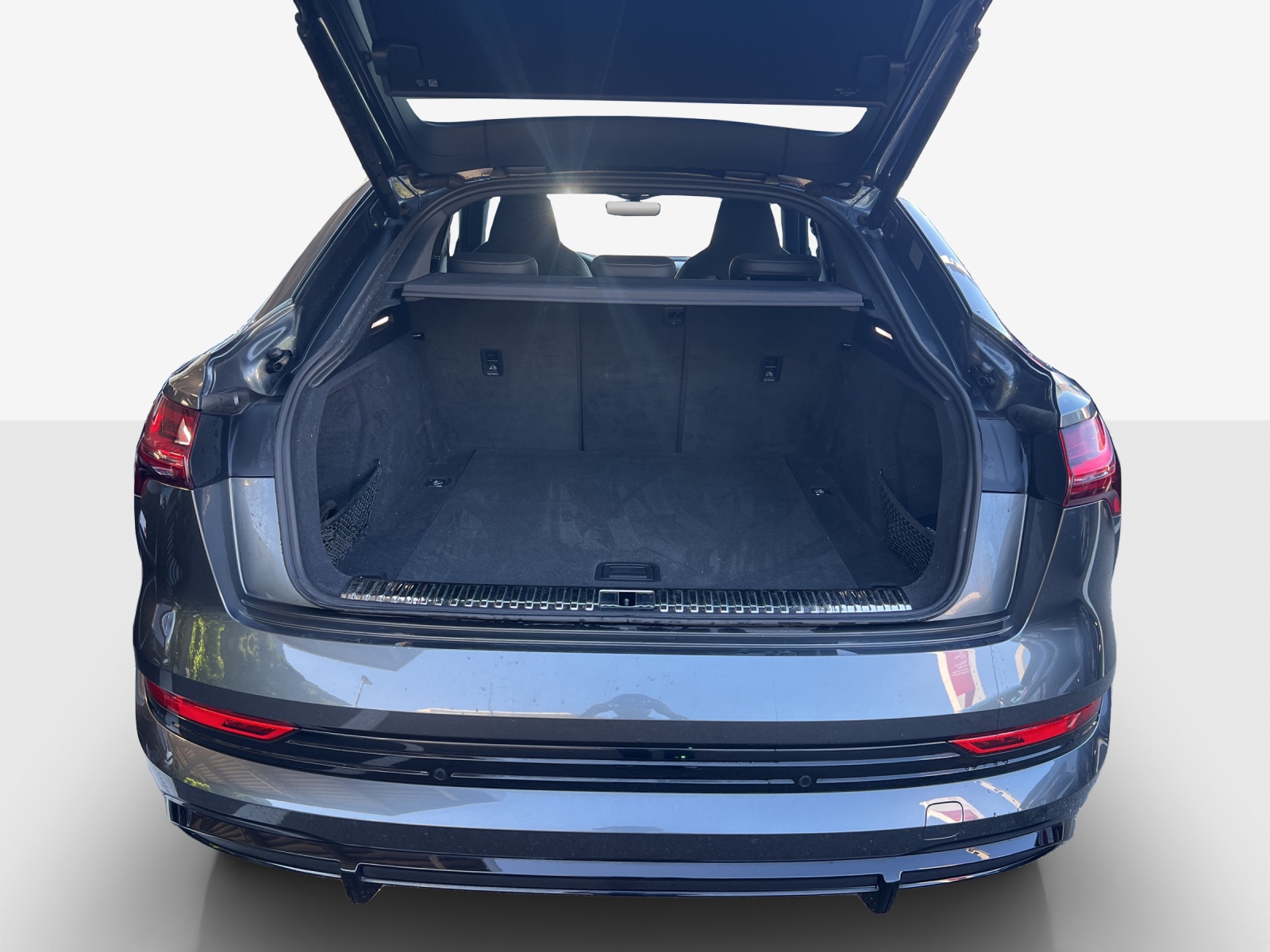 AUDI e-tron S Sportback quattro-image-13