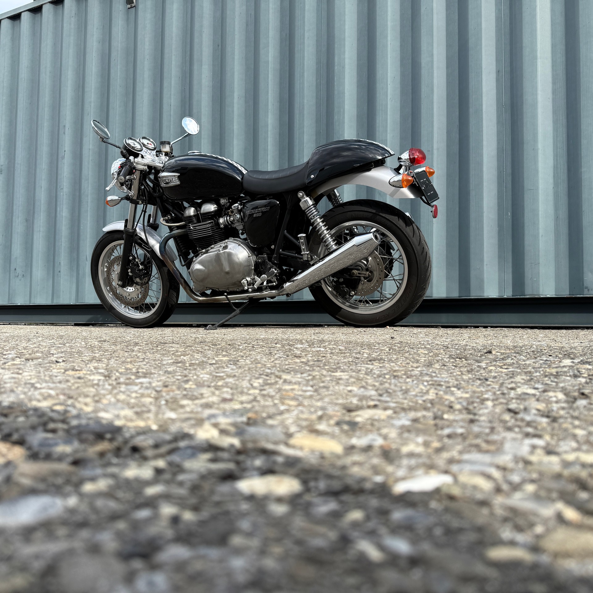 TRIUMPH Thruxton 900