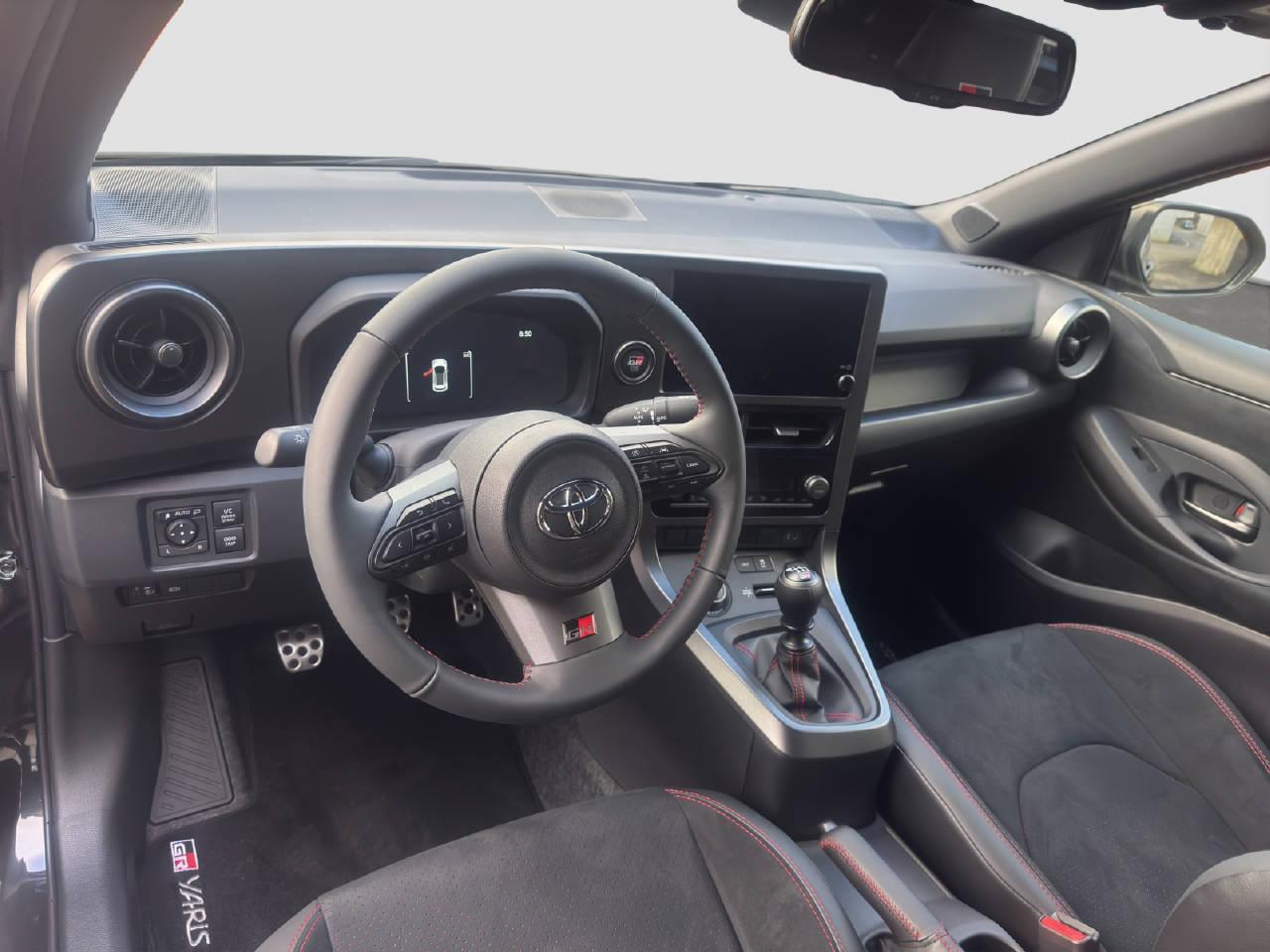 TOYOTA GR Yaris 1.6 Turbo Sport 4x4-image-11