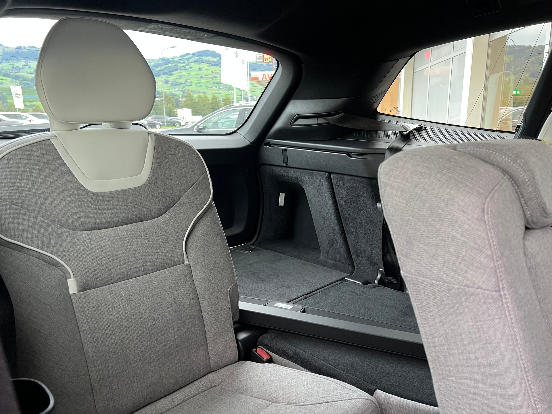 VOLVO EX90 Twin Performance 111 kWh Ultra AWD-image-6