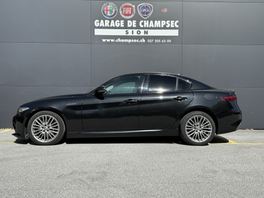 ALFA ROMEO Giulia 2.2 JTDM Veloce Q4-image-2