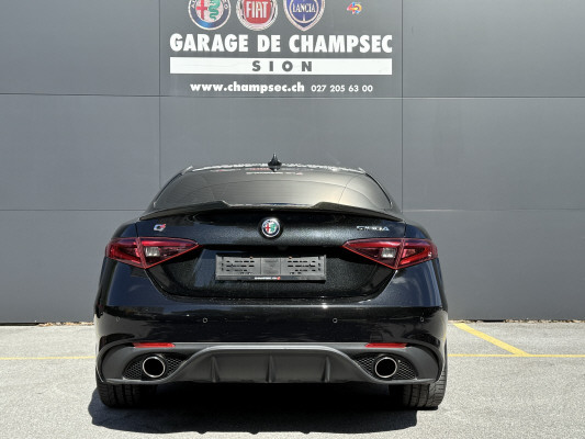 ALFA ROMEO Giulia 2.2 JTDM Veloce Q4-image-3