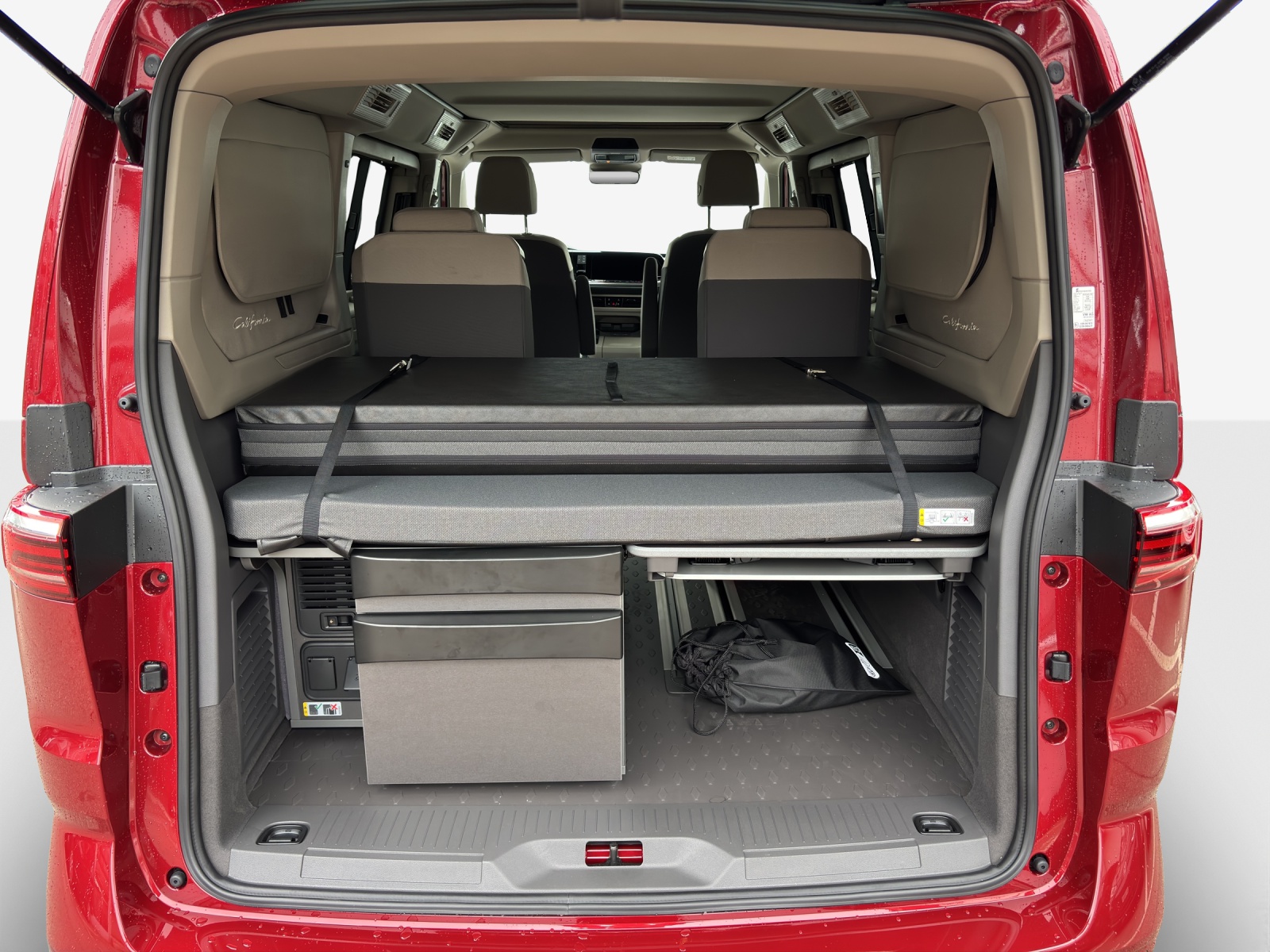 VW California eHybrid Beach Tour 4Motion-image-12