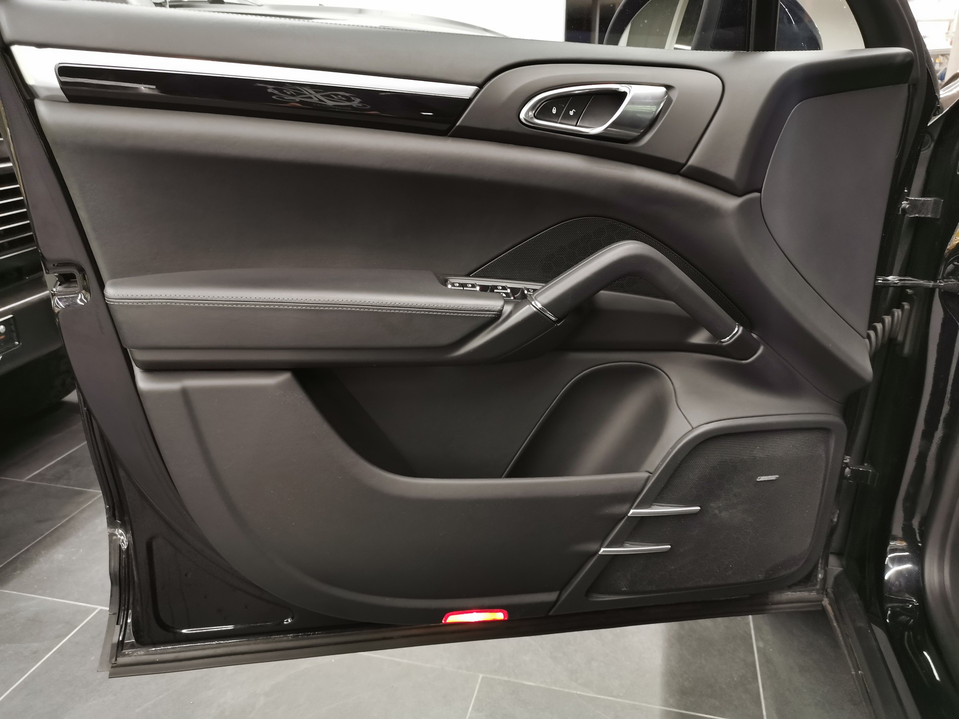 PORSCHE Cayenne S Diesel PORSCHE Approved Garantie-image-13