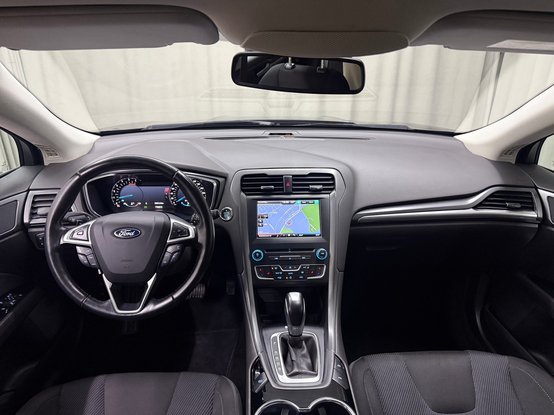 FORD Mondeo 2.0 TDCi Titanium PowerShift-image-6