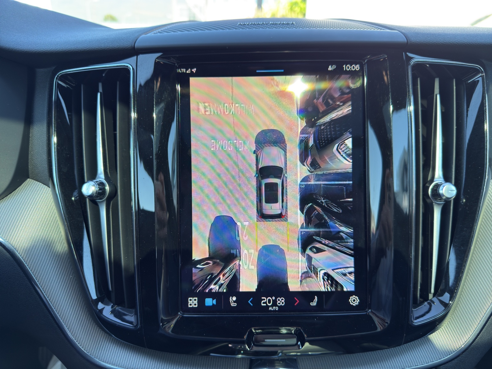 VOLVO XC60 T8 eAWD PluginHybrid Plus Dark Geartronic-image-7