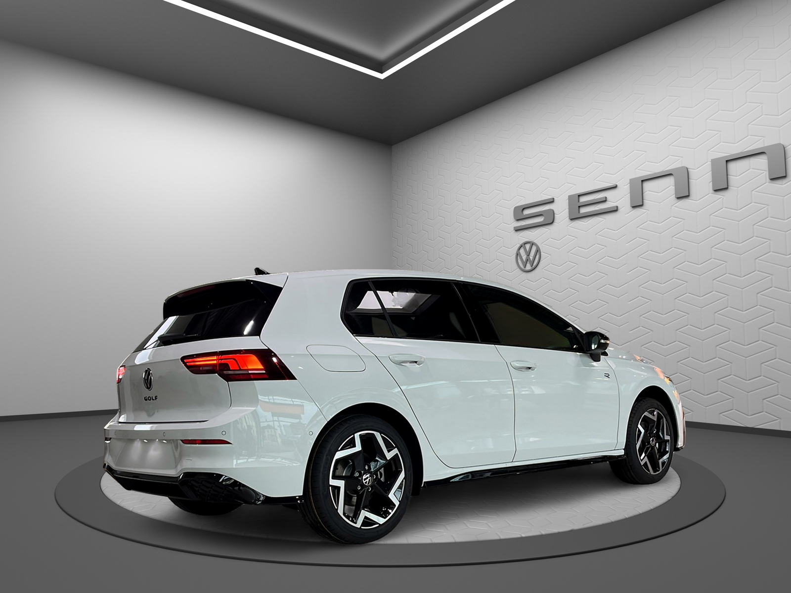 VW Golf 1.5 e TSI mHEV R-Line DSG-image-2
