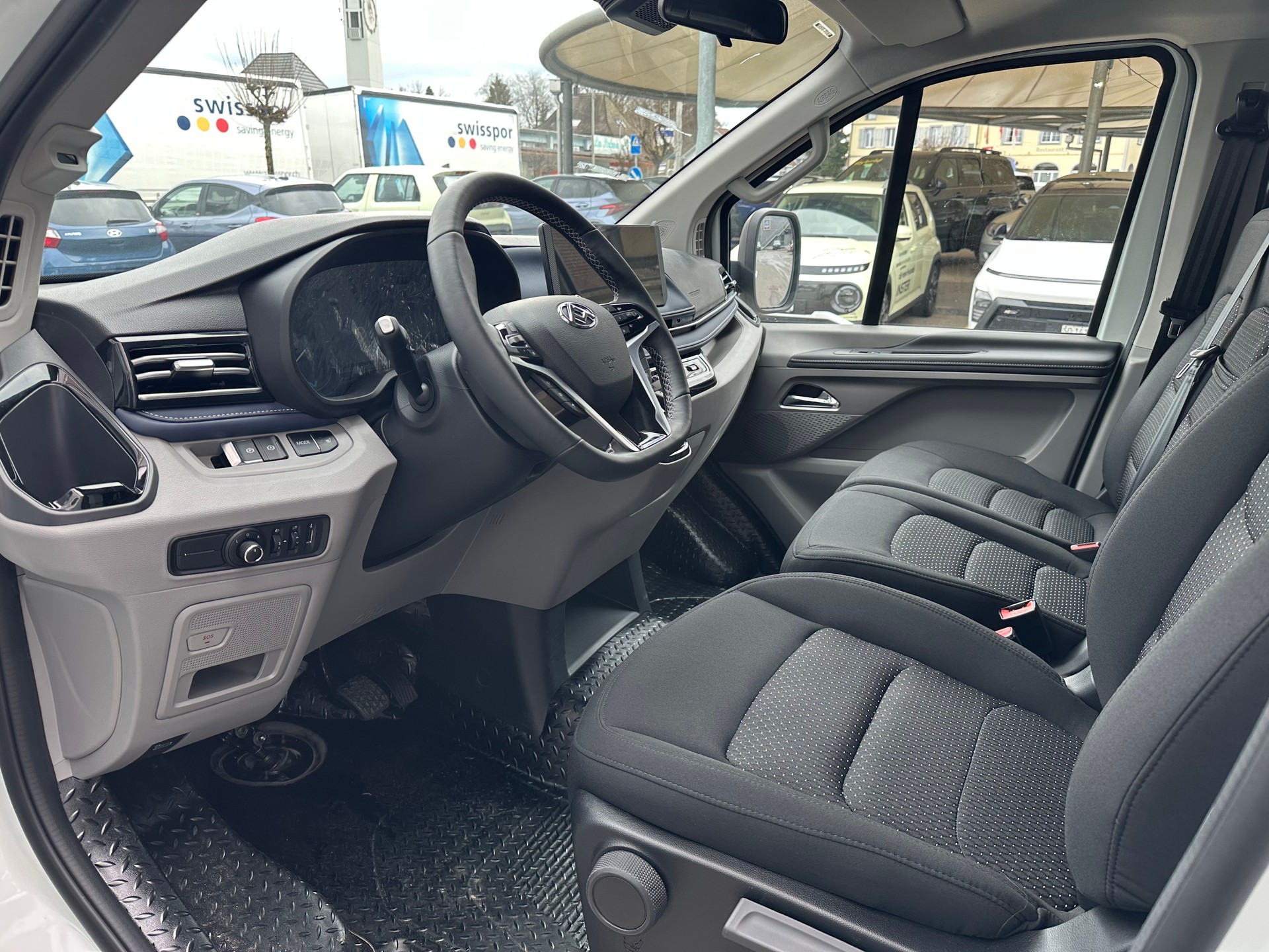 MAXUS eDeliver 7 L2 88kWh-image-12