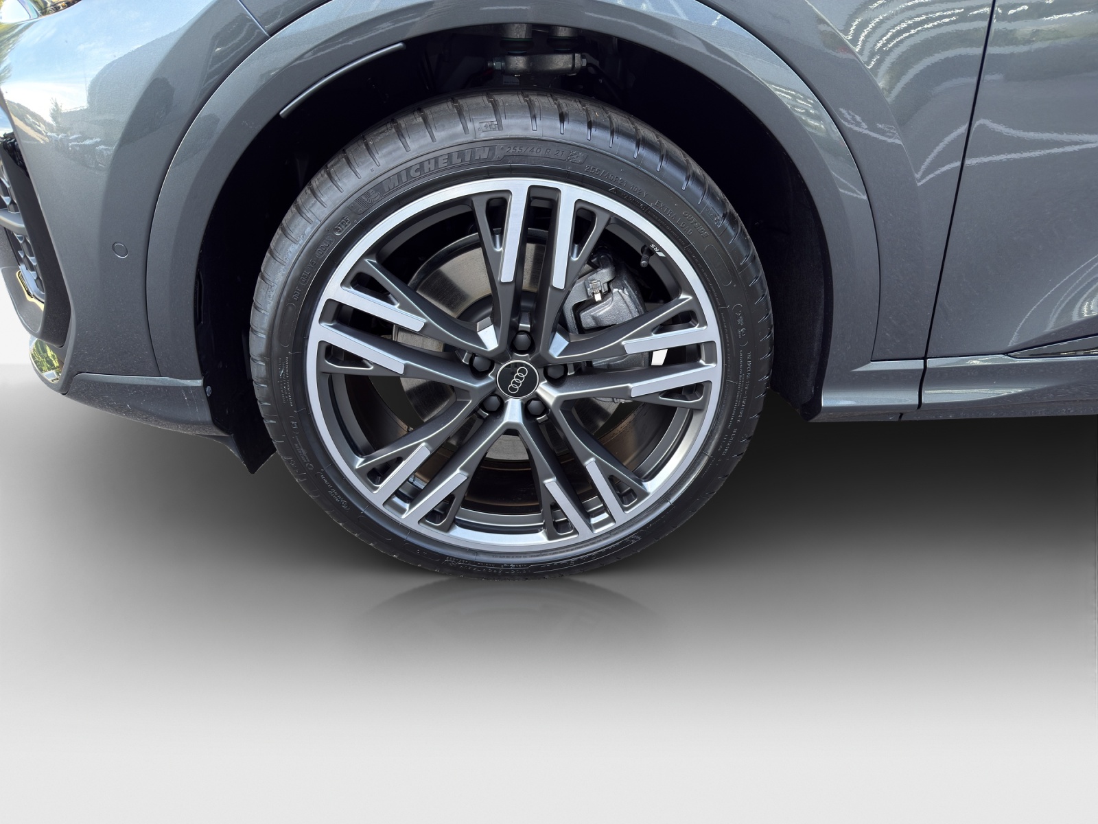 AUDI Q5 TDI quattro 150 kW S-tronic-image-13