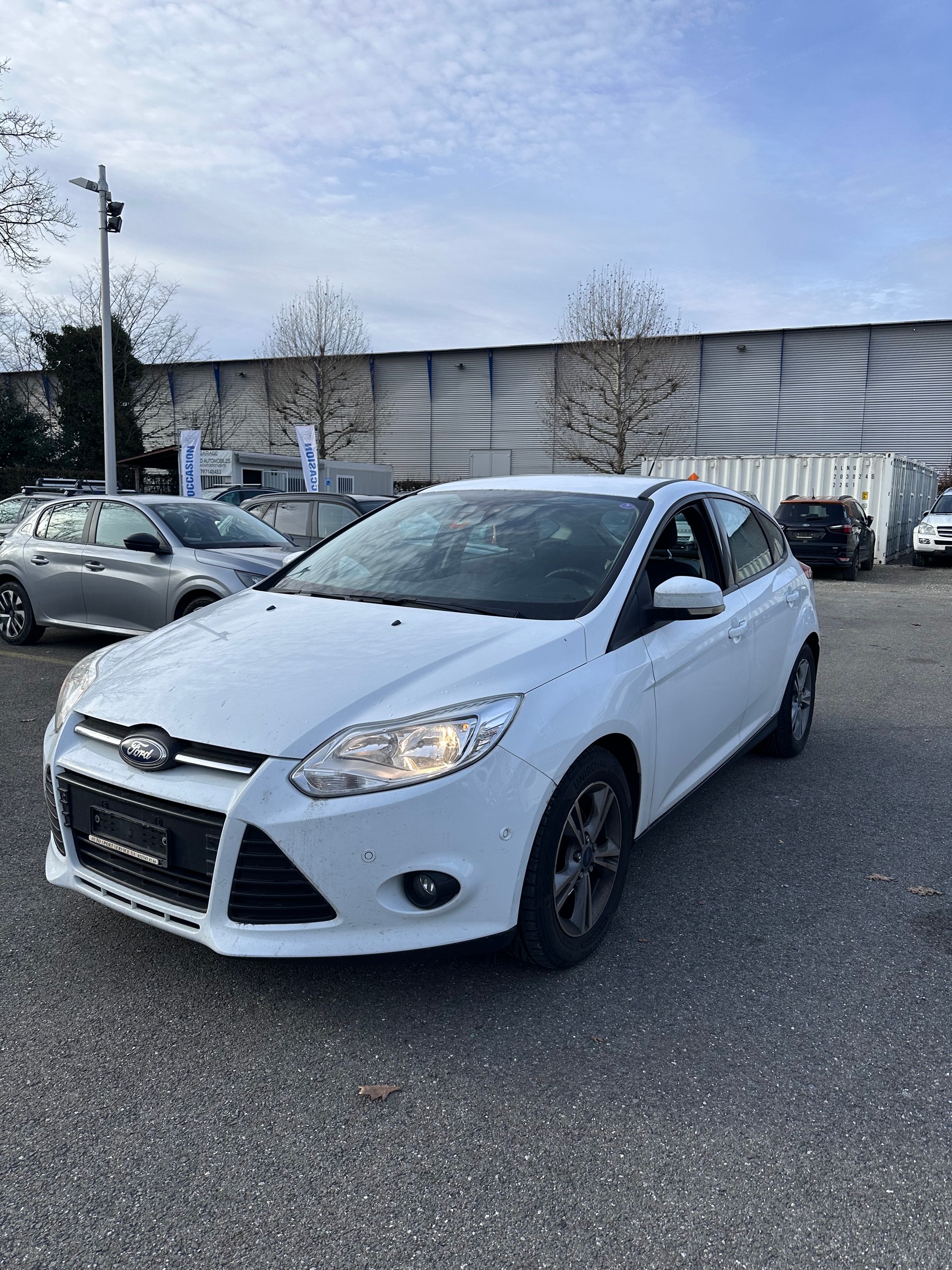 FORD Focus 1.0 SCTi Titanium-image-0