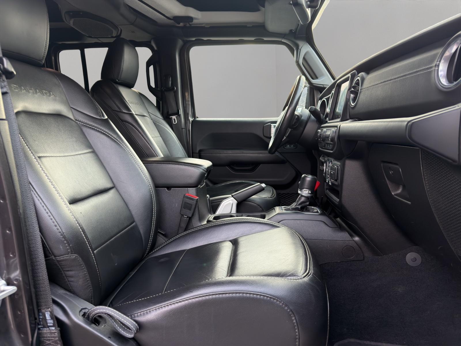 JEEP Wrangler 2.0 Unlimited Sahara Automatic-image-11