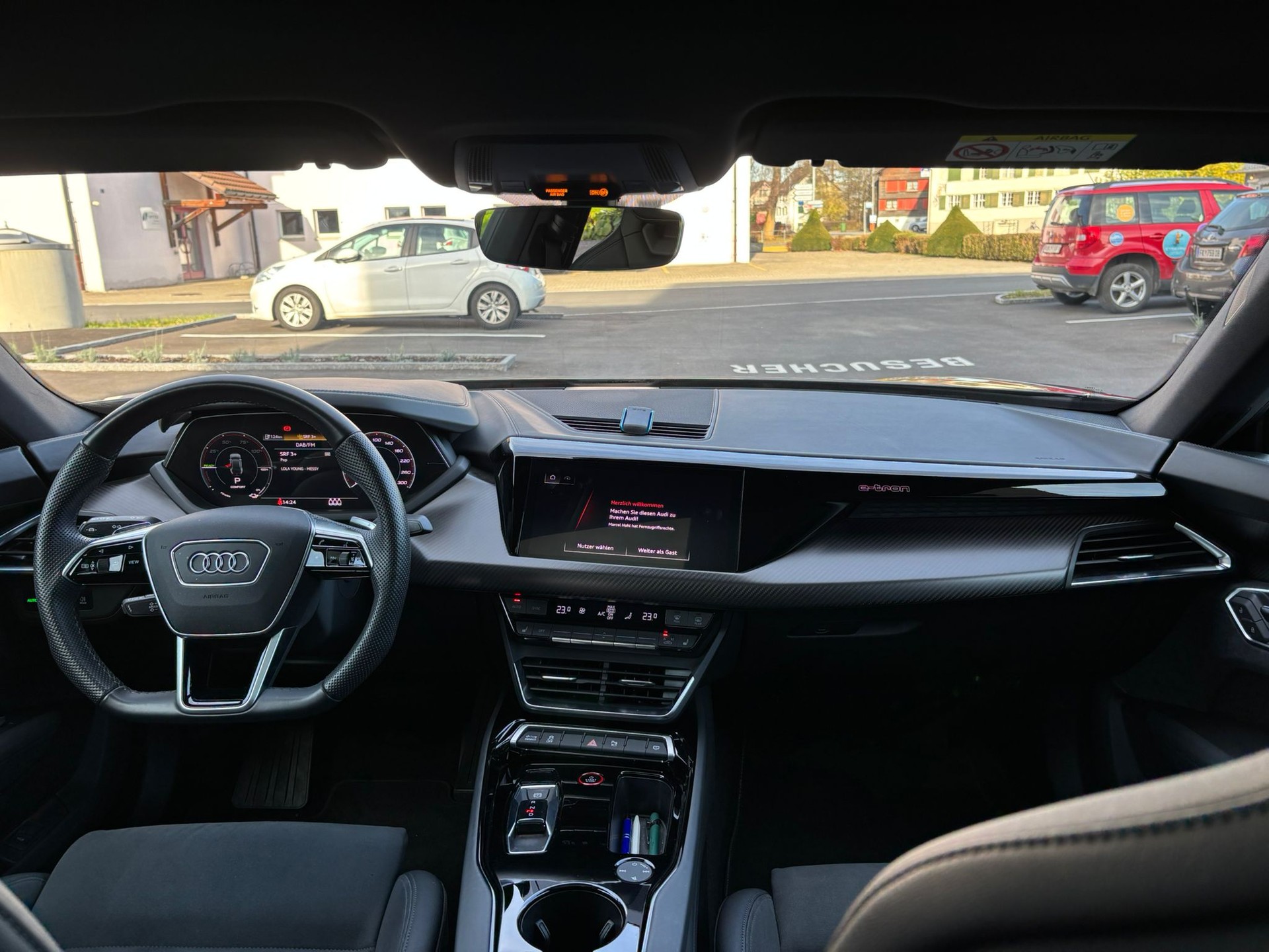 AUDI e-tron GT quattro-image-6