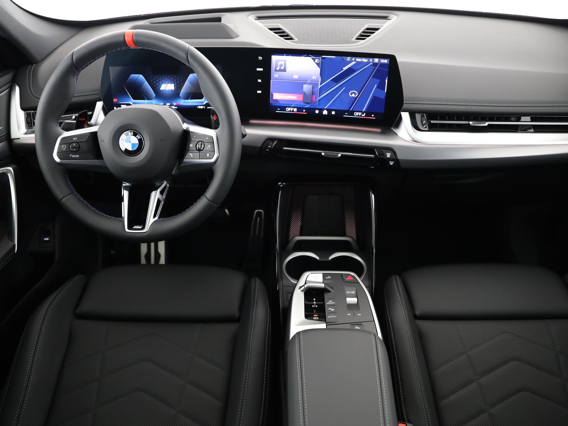 BMW X1 M35i-image-4