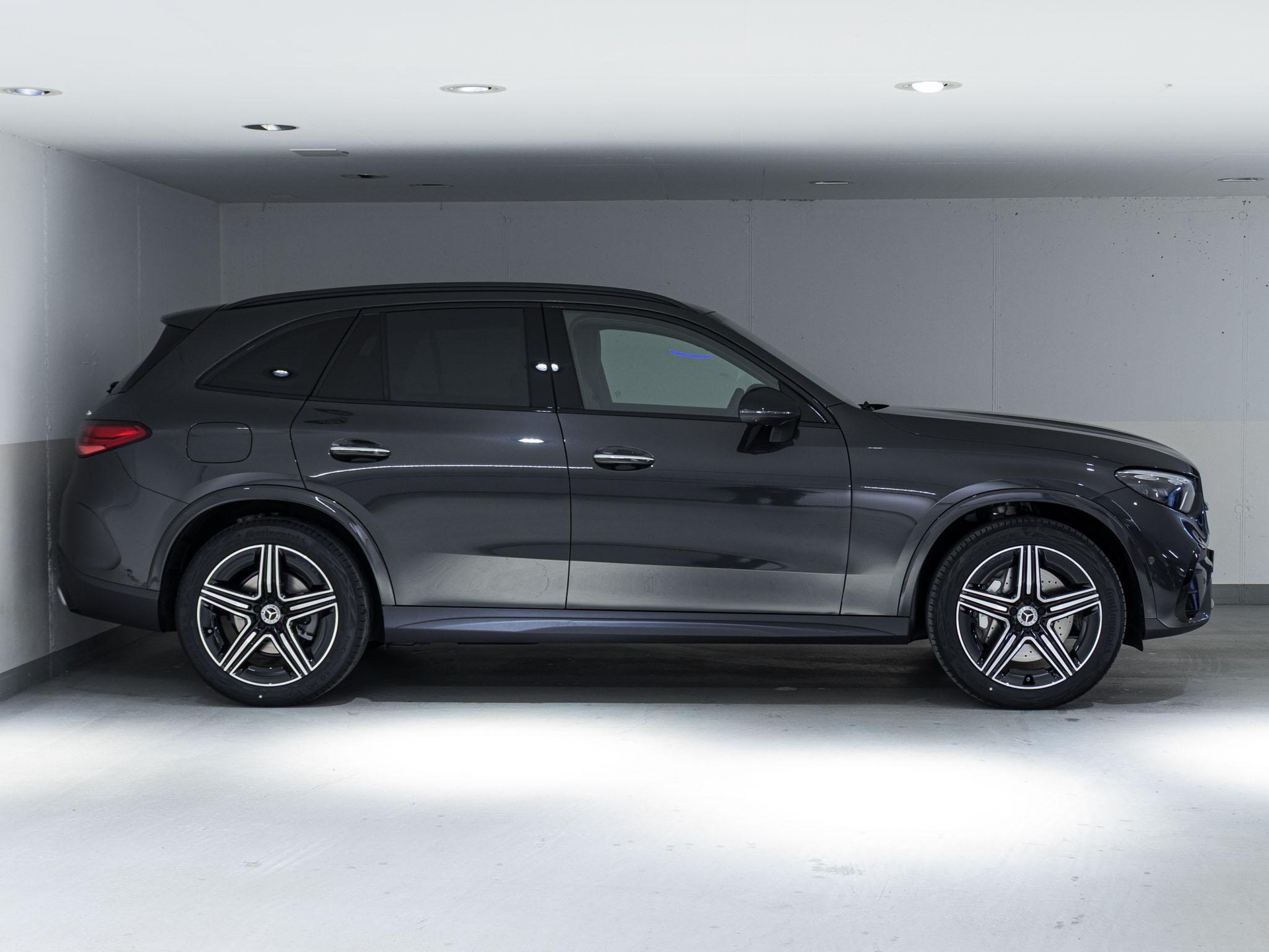 MERCEDES-BENZ GLC 300 4MATIC-image-1