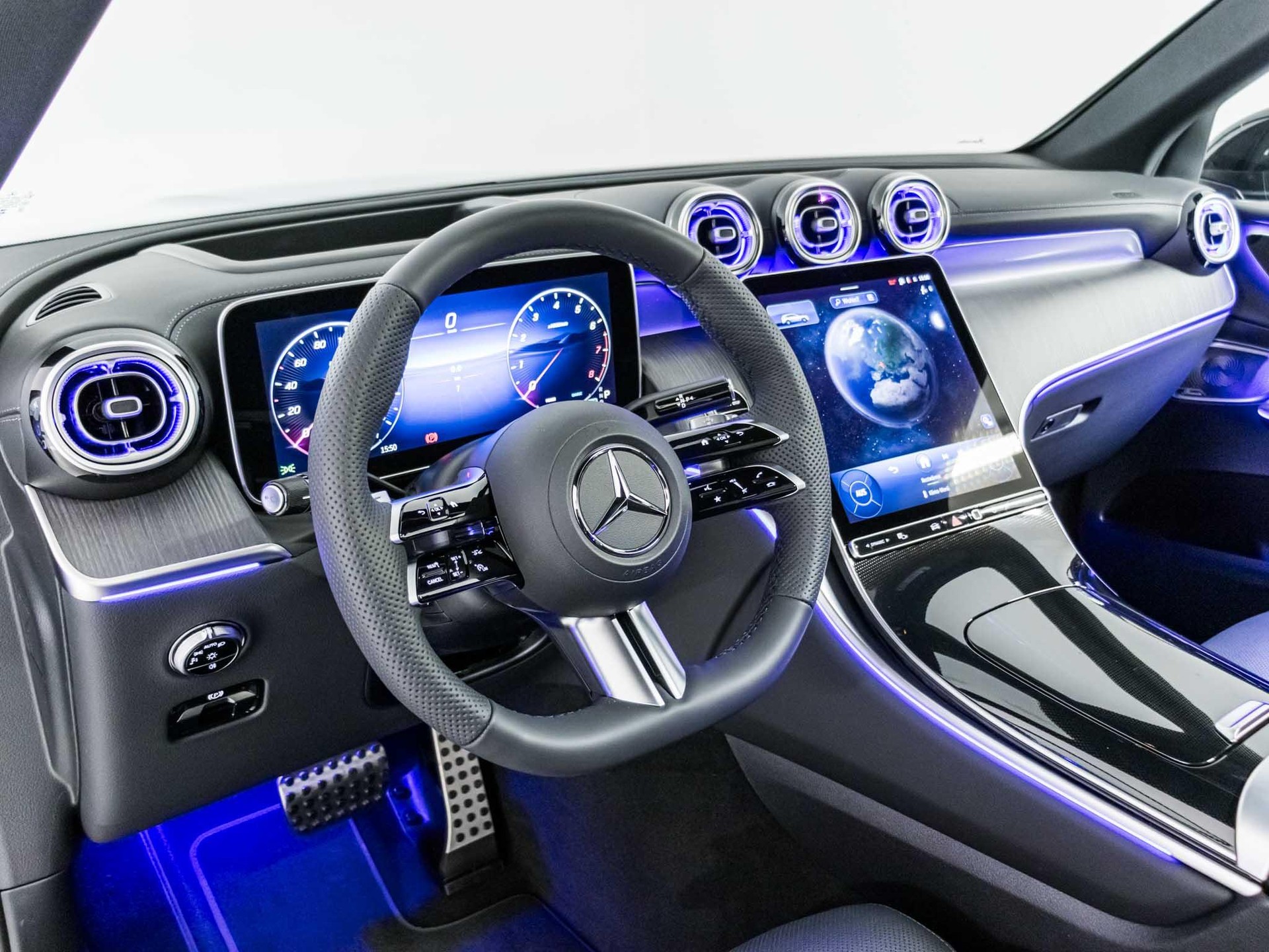 MERCEDES-BENZ GLC 300 4MATIC-image-9