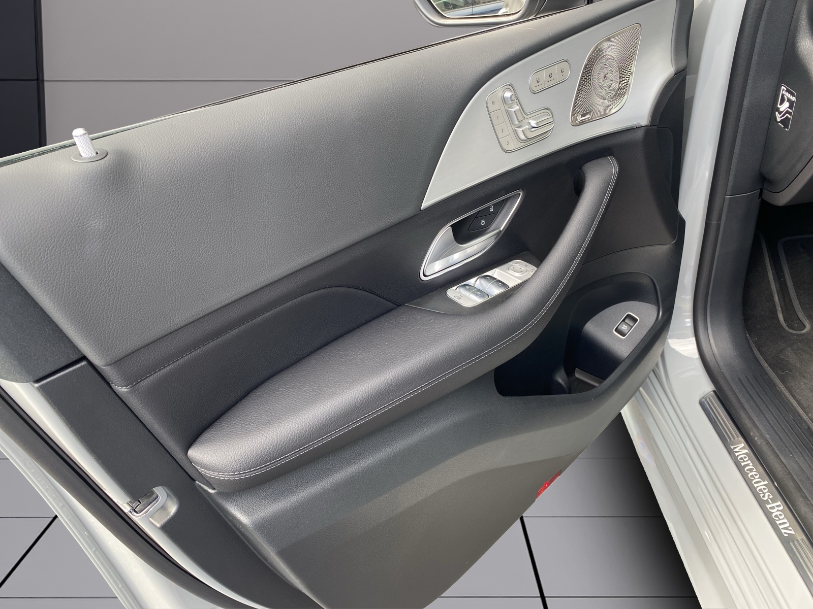 Image MERCEDES-BENZ GLE-300 GLE 300 d 4Matic 9G-Tronic