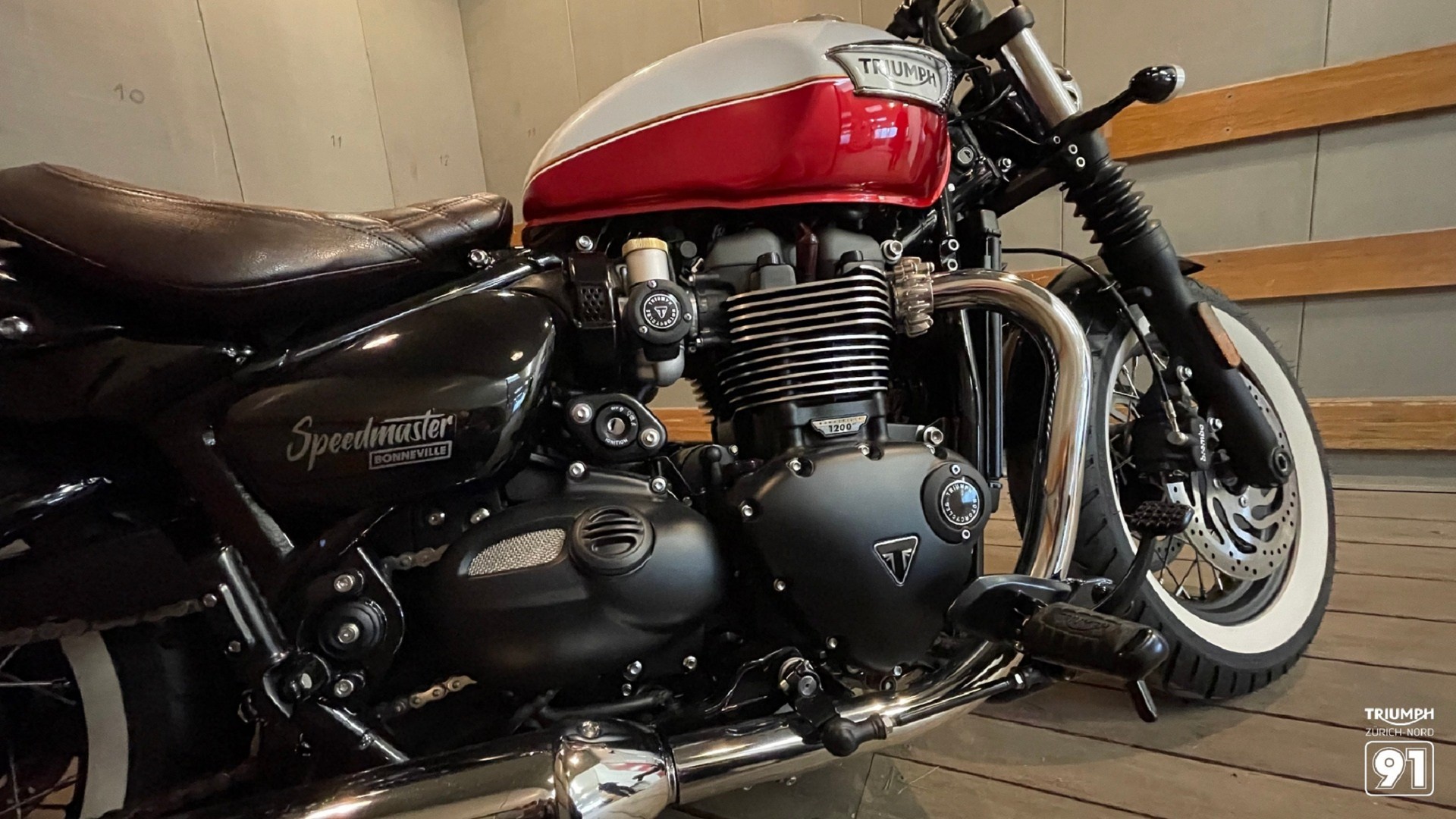 TRIUMPH Bonneville 1200 Speedmaster-image-9