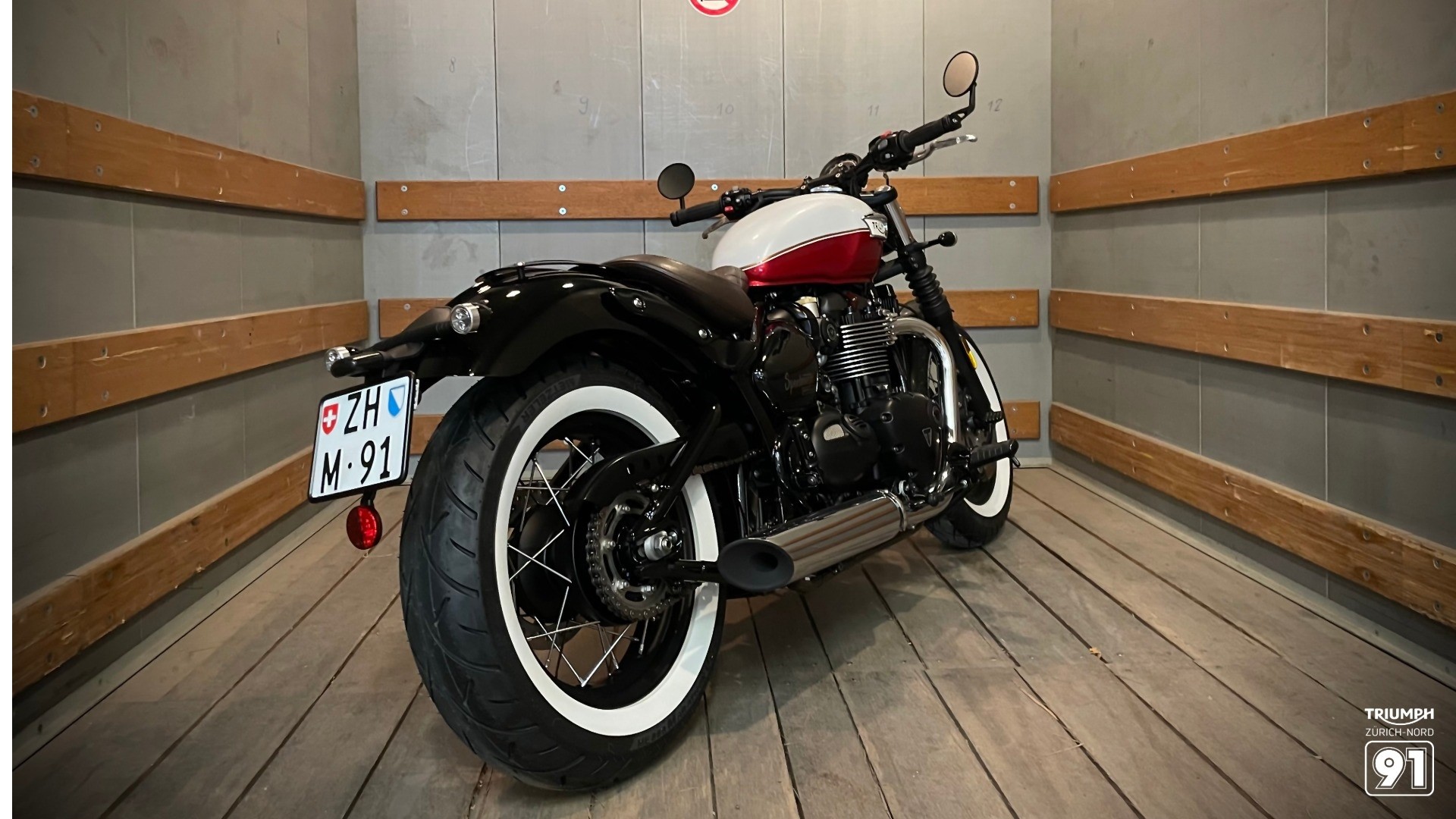 TRIUMPH Bonneville 1200 Speedmaster-showroom-element-2