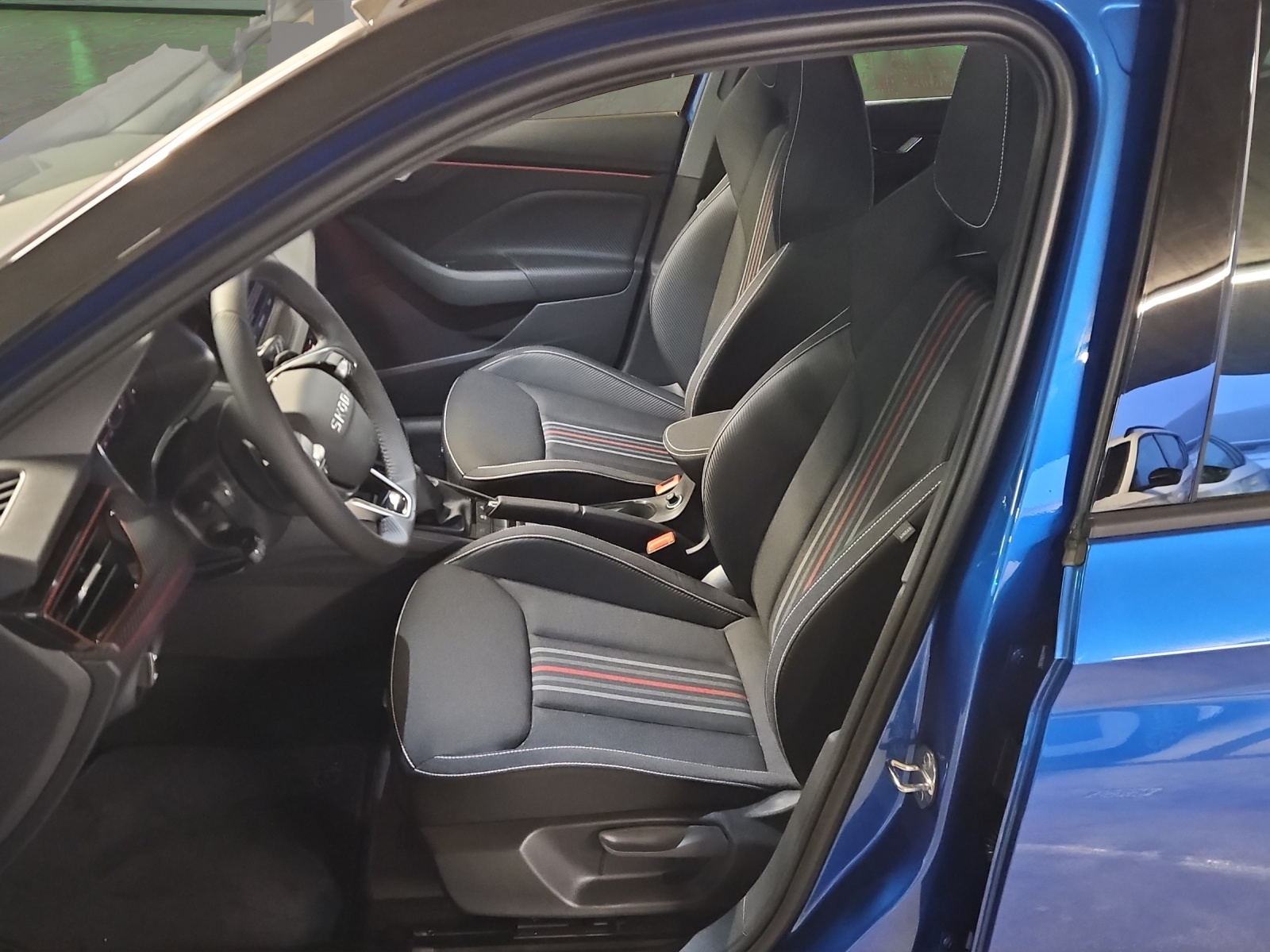 SKODA Kamiq 1.5 TSI Monte Carlo DSG-image-8
