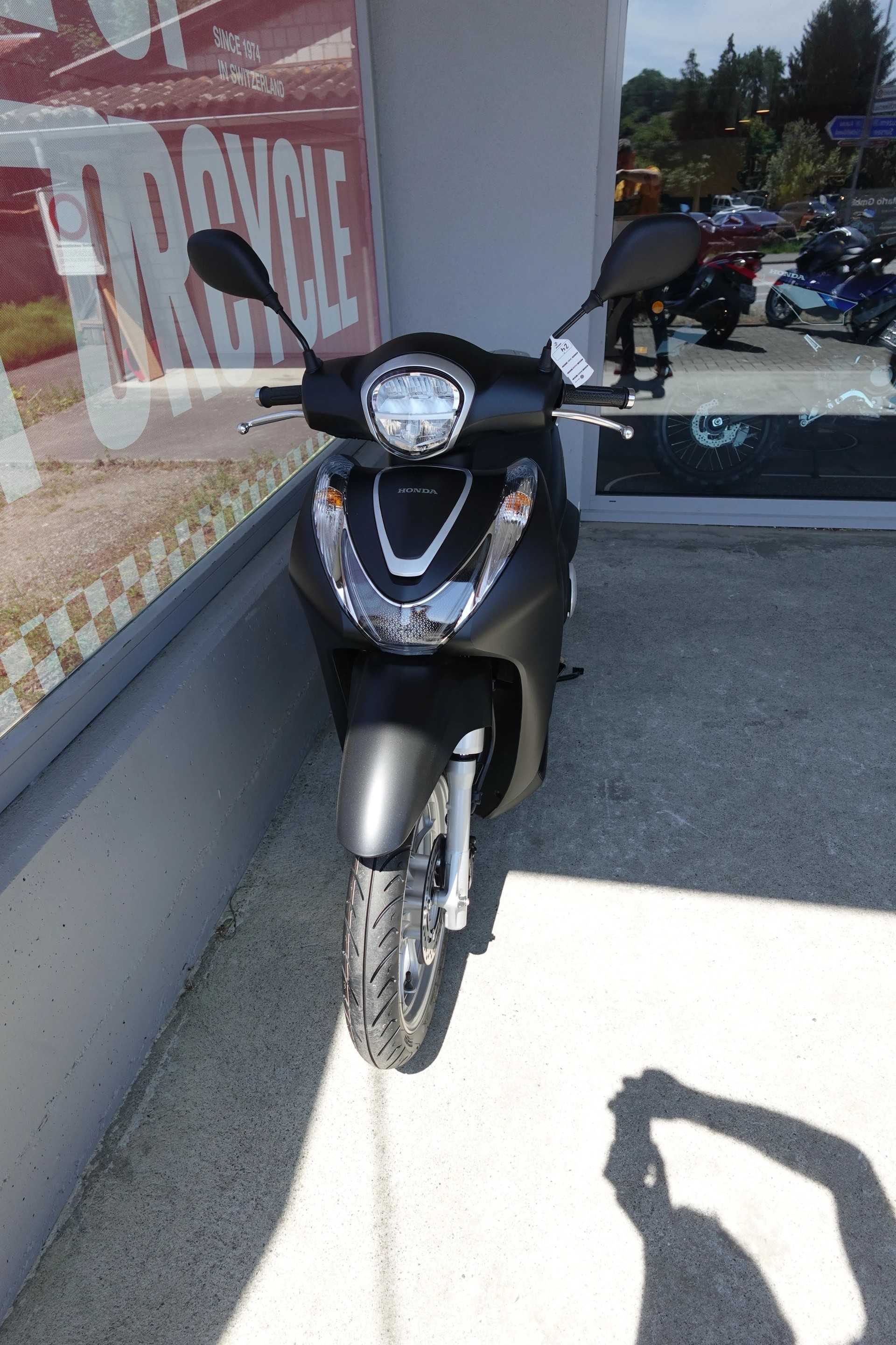 HONDA SH 125 i Mode-showroom-element-2