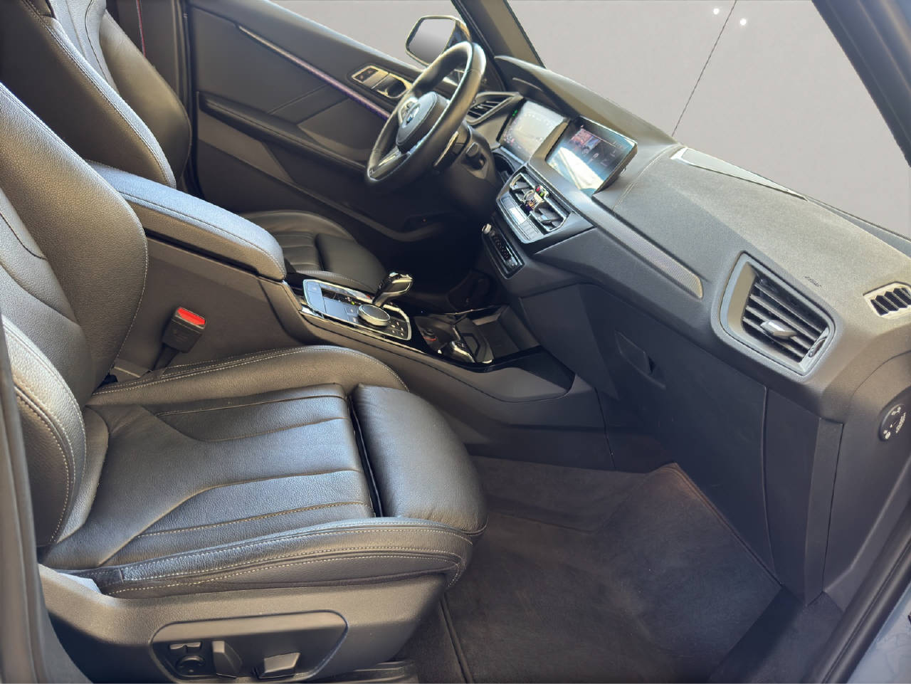 BMW M135i xDrive F40 306PS-image-13