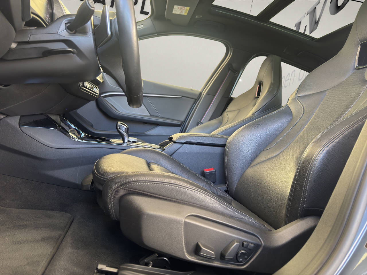 BMW M135i xDrive F40 306PS-image-14