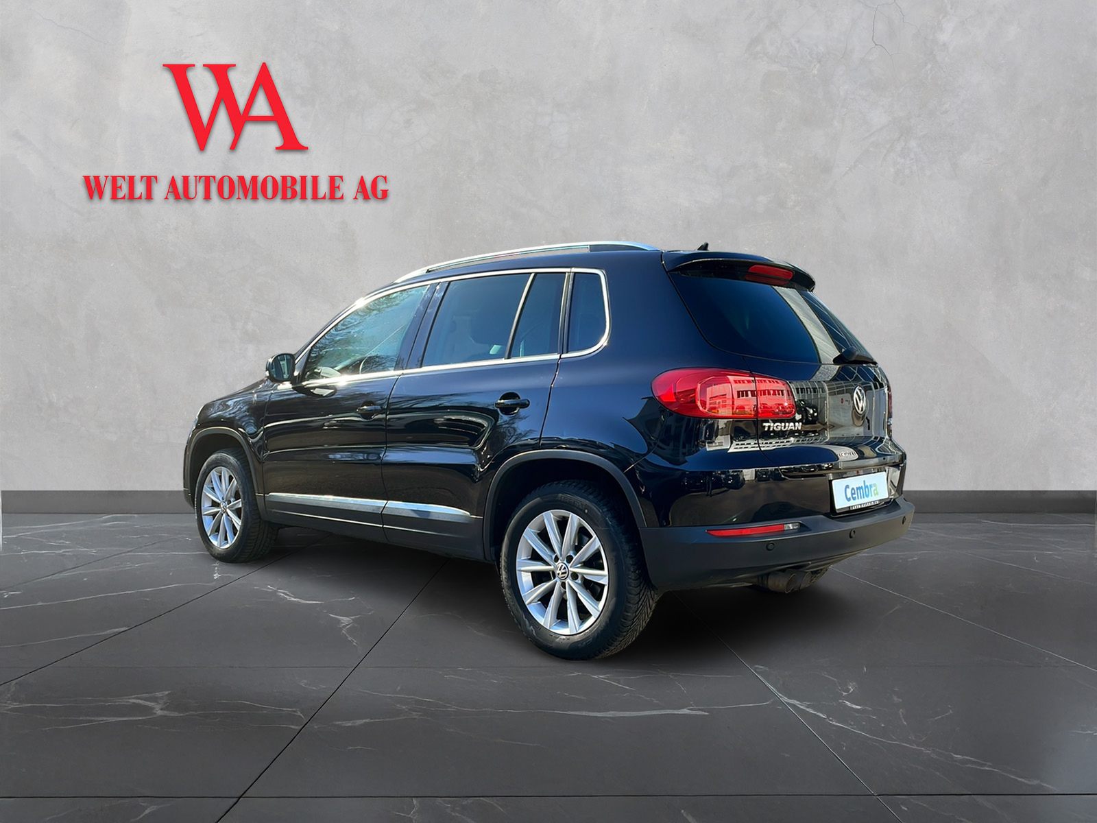 VW Tiguan 2.0 TDI BlueMotion Sport&Style 4Motion DSG-image-2