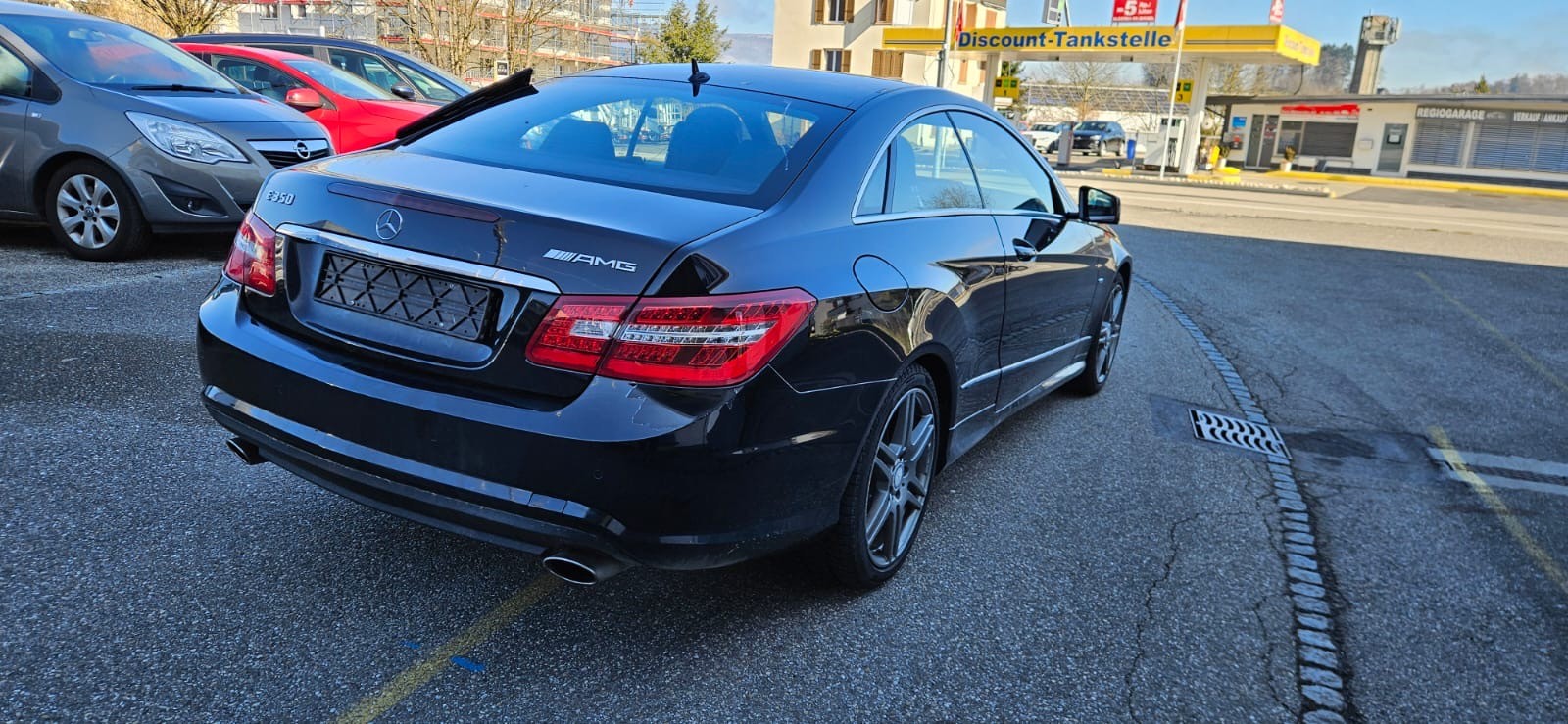 MERCEDES-BENZ E 350 CGI BlueEfficiency 7G-Tronic-image-5