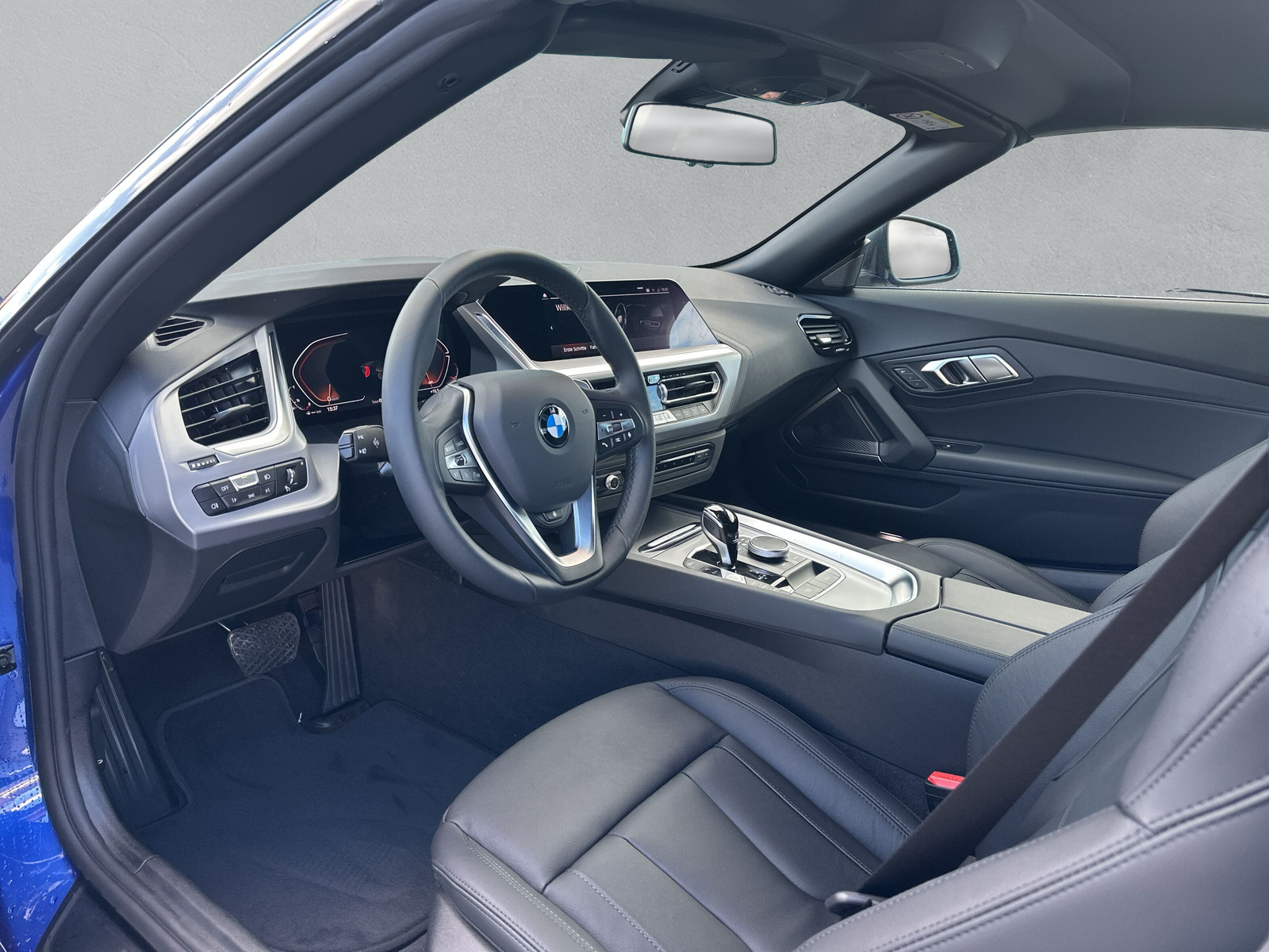 BMW Z4 sDrive 20i-image-12
