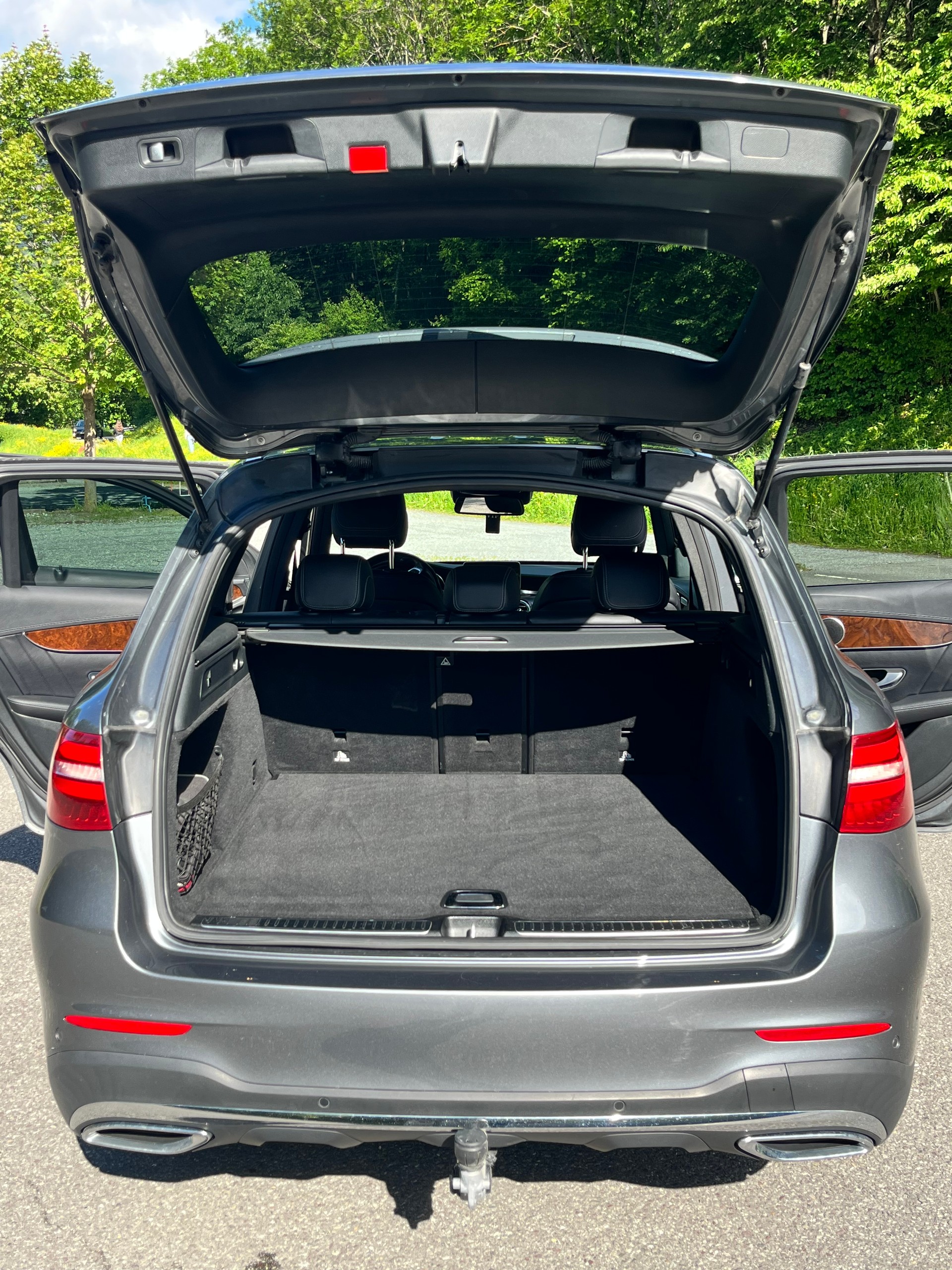 MERCEDES-BENZ GLC 250 d AMG Line 4Matic 9G-Tronic-image-5