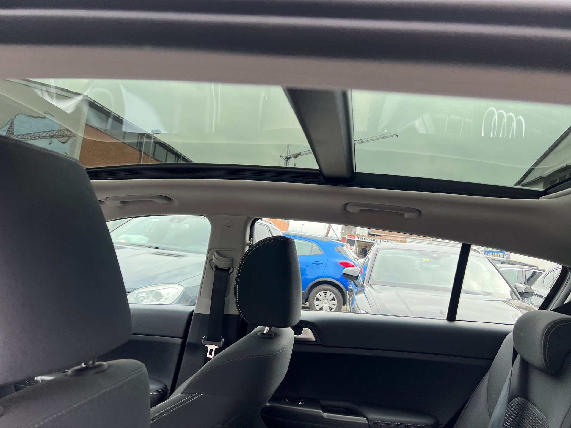 KIA Sportage 1.6CRDi Mild Hybrid Power 2020 4WD Automat-image-9