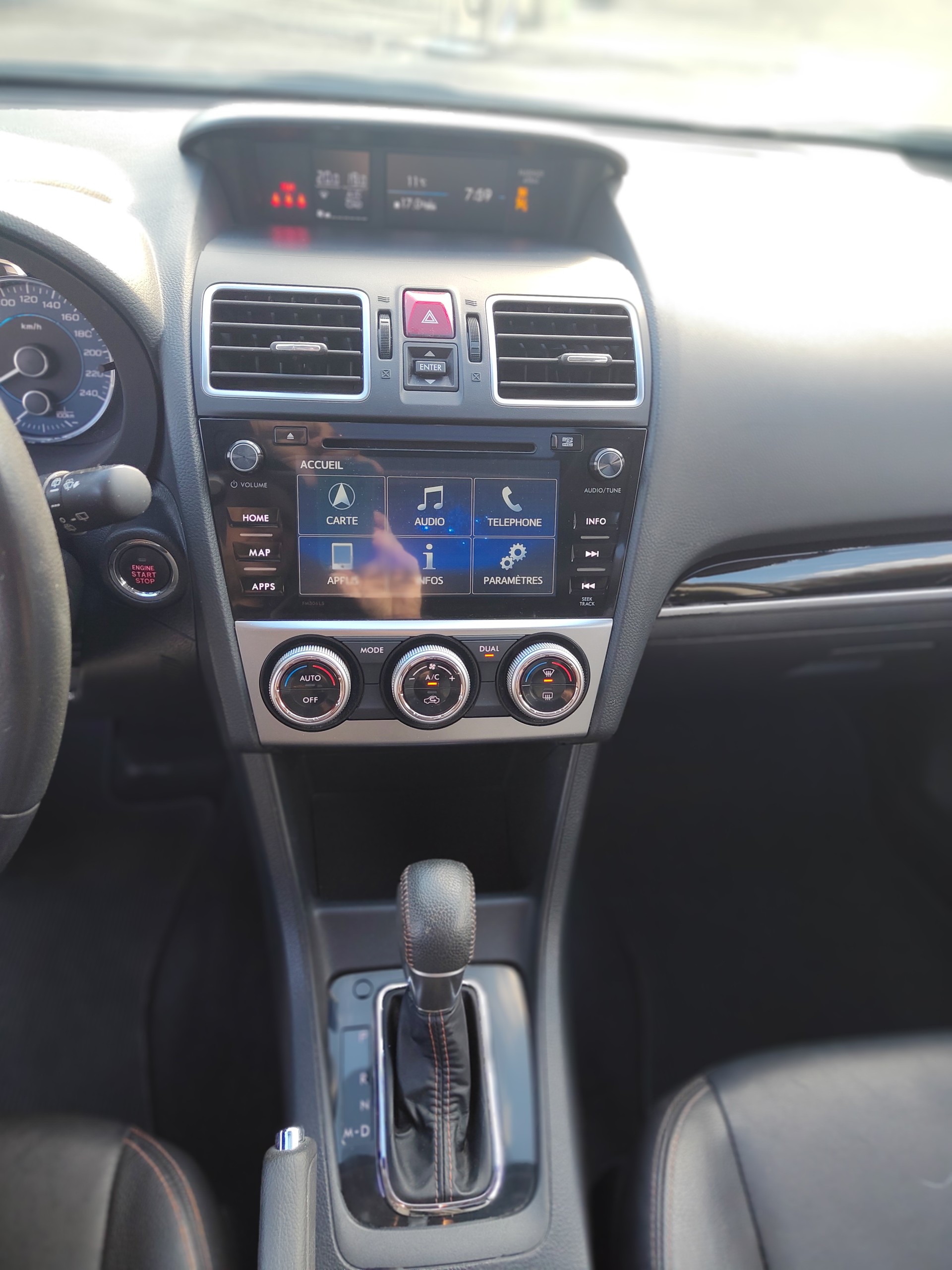 SUBARU XV 2.0 Swiss Three AWD CVT-image-10
