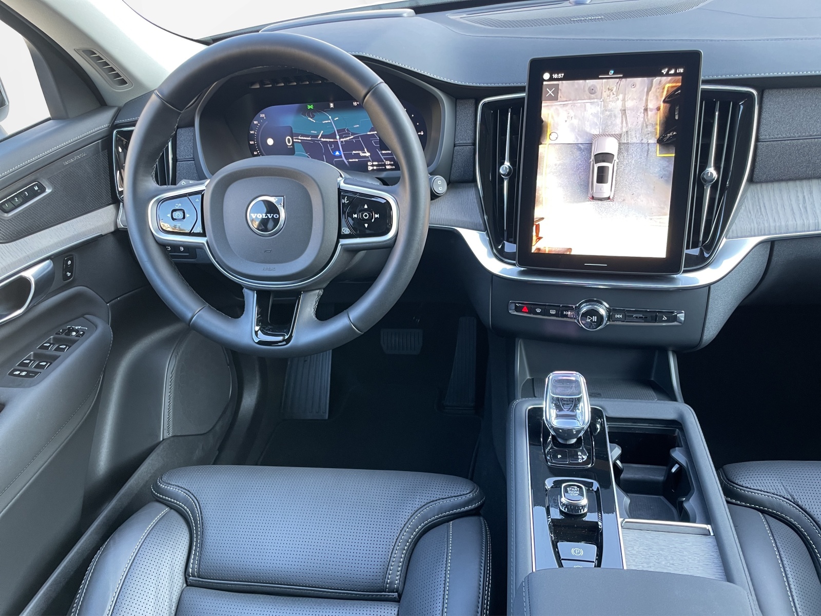 VOLVO XC90 2.0 T8 TE Plus Dark eAWD-image-12