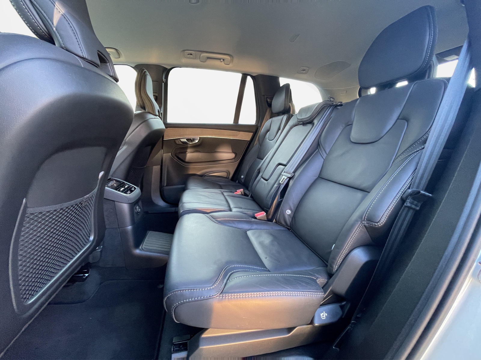 VOLVO XC90 2.0 T8 TE Plus Dark eAWD-image-13