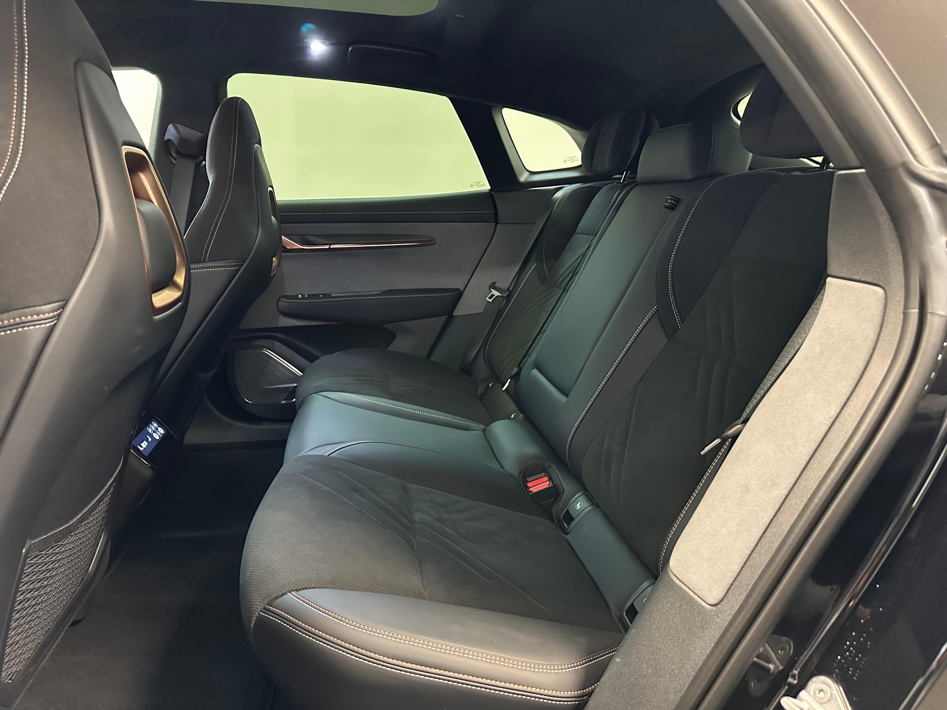 ZEEKR 001 Privilege AWD-image-8
