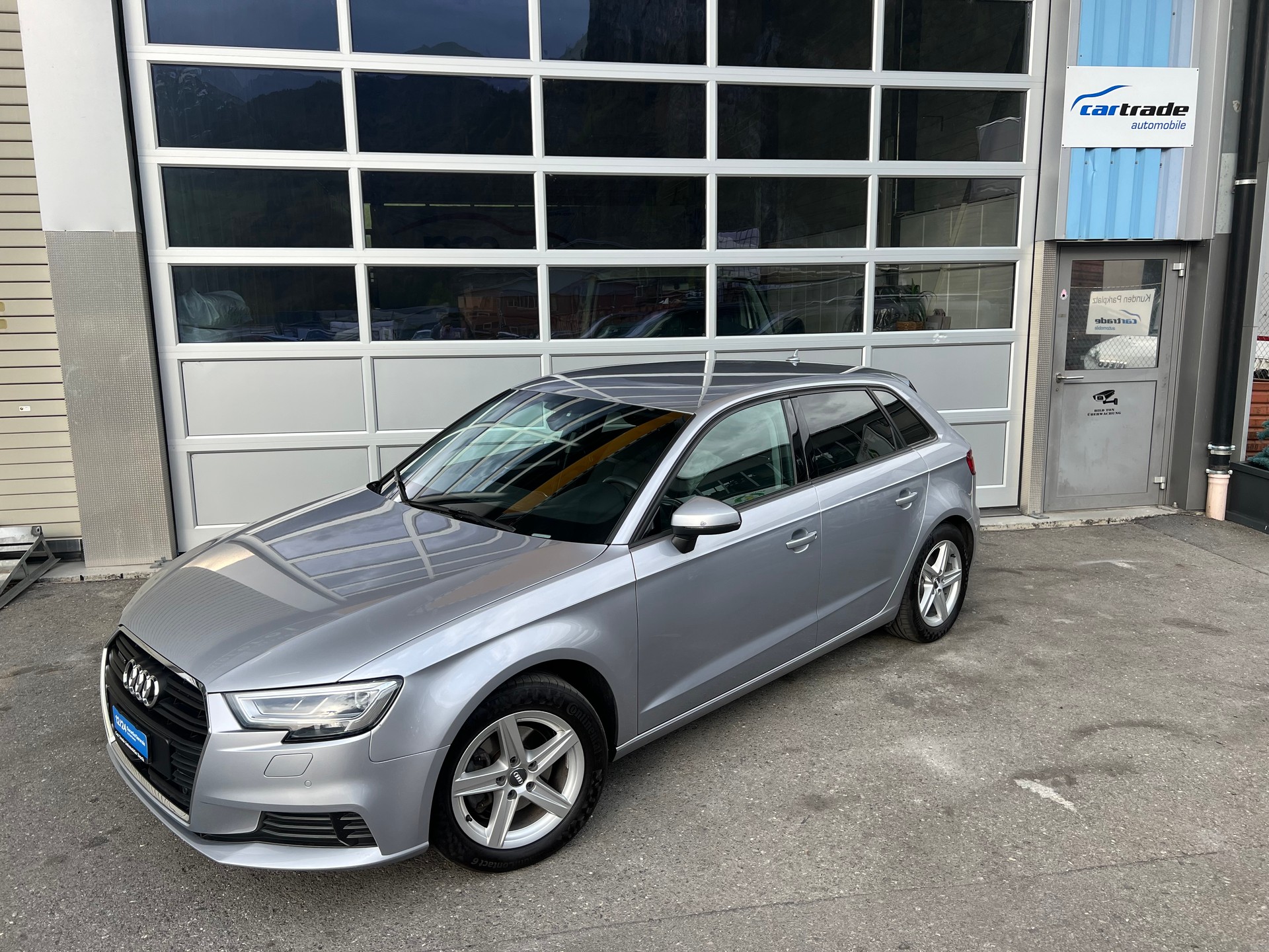 AUDI A3 Sportback 2.0 TDI 4x4 *** PS 150 * Navigation * Tempomat * 8 fach * Assistenten * frisch ab MFK * 1 Jahr Garantie möglich **-showroom-element-1