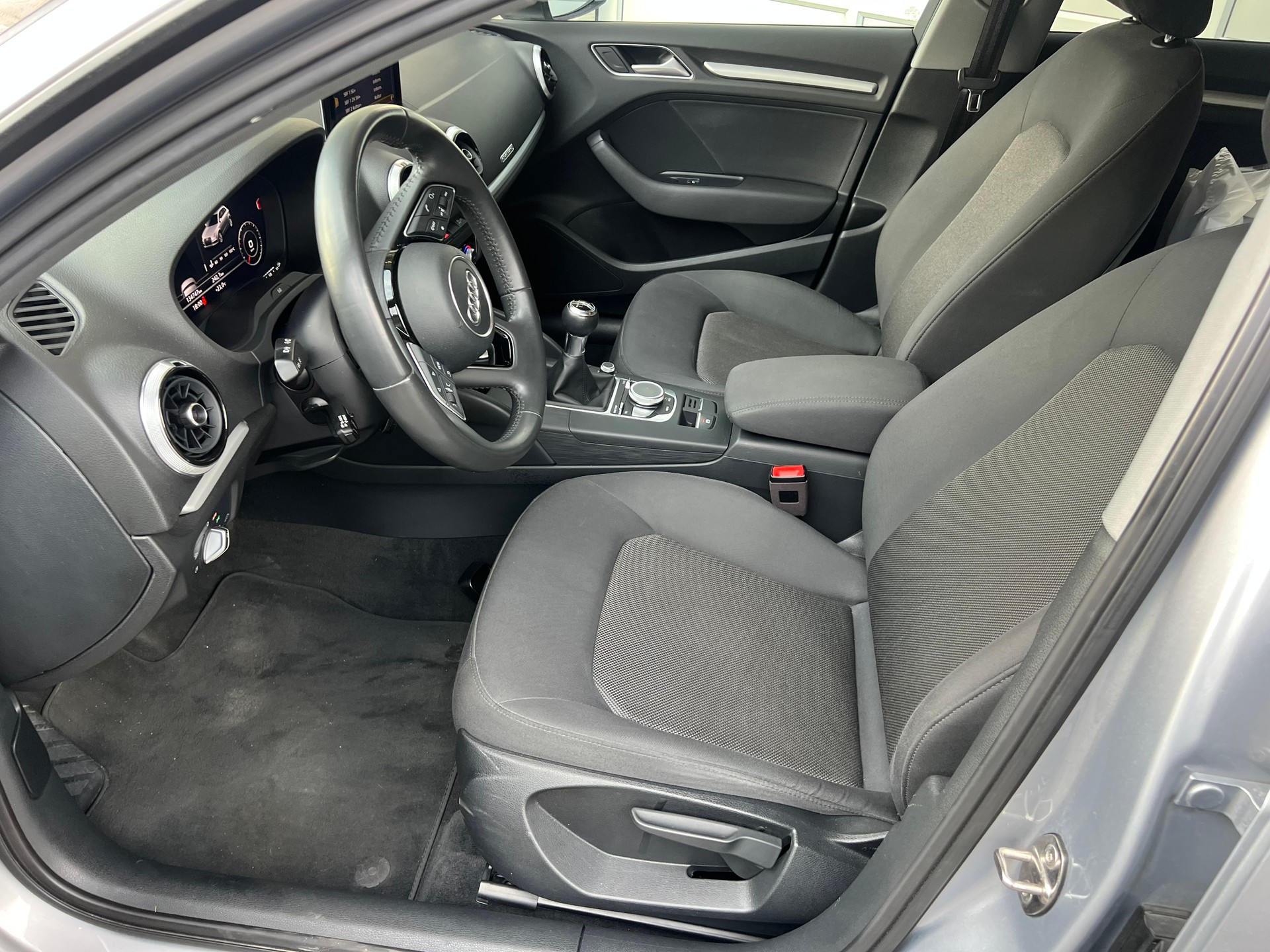 AUDI A3 Sportback 2.0 TDI 4x4 *** PS 150 * Navigation * Tempomat * 8 fach * Assistenten * frisch ab MFK * 1 Jahr Garantie möglich **-image-19