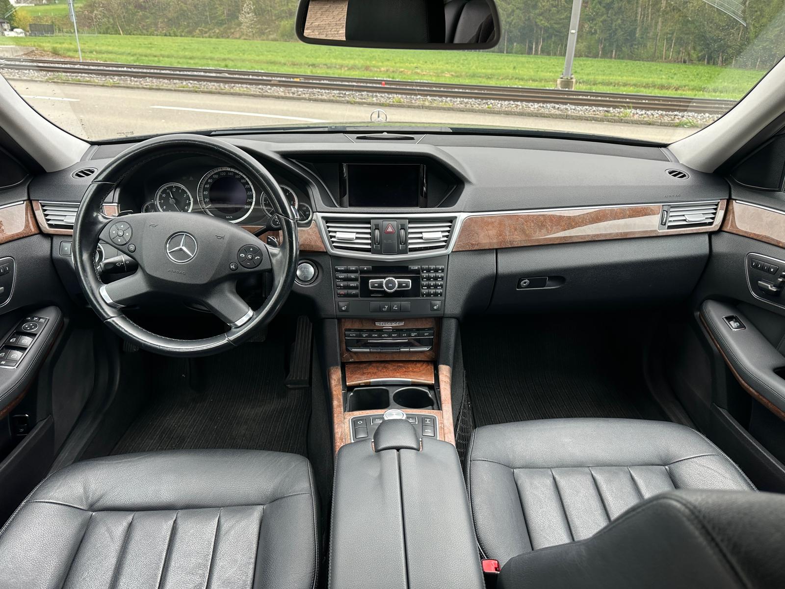 MERCEDES-BENZ E 350 CDI BlueEfficiency 4Matic 7G-Tronic-image-9