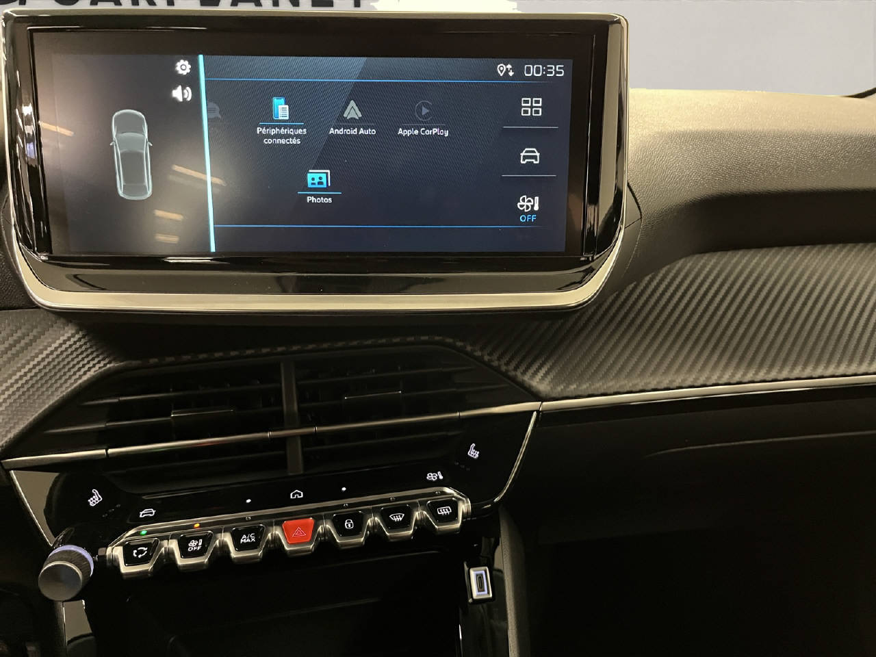 PEUGEOT 208 1.2 Hybrid Style-image-7
