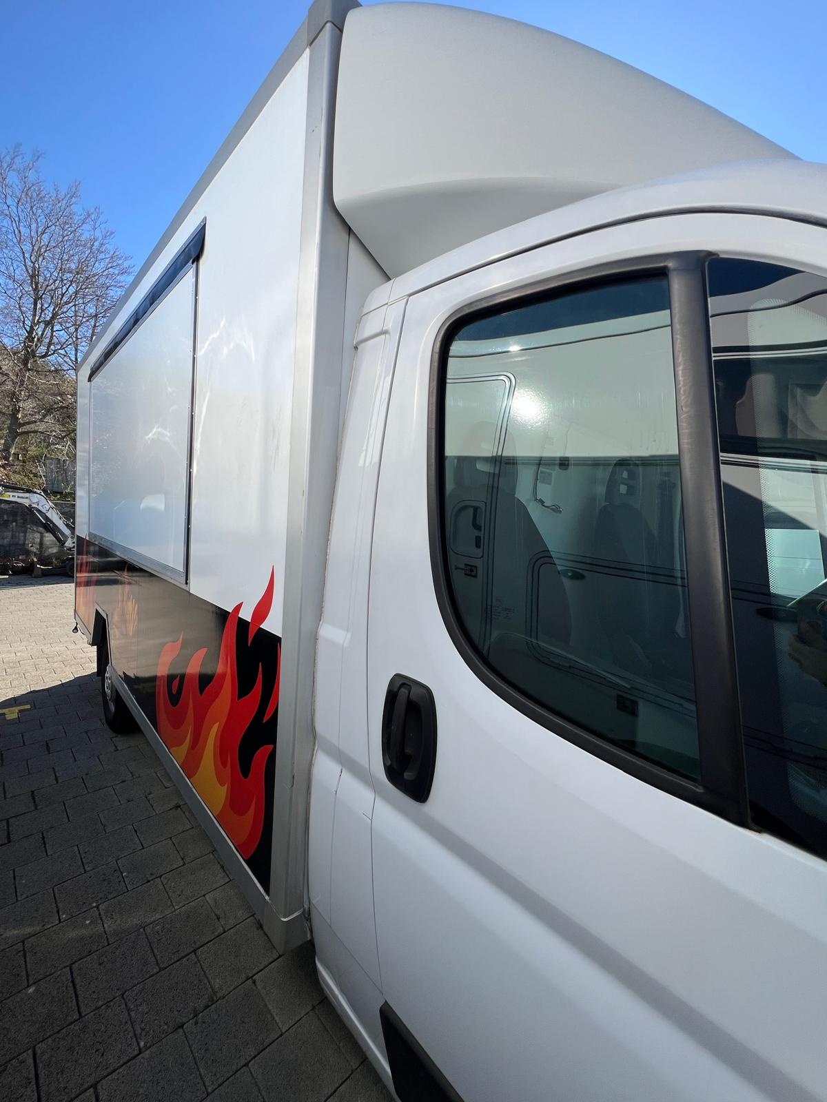 FIAT Ducato 35 2.3 MJ. Food Truck Neu-image-15
