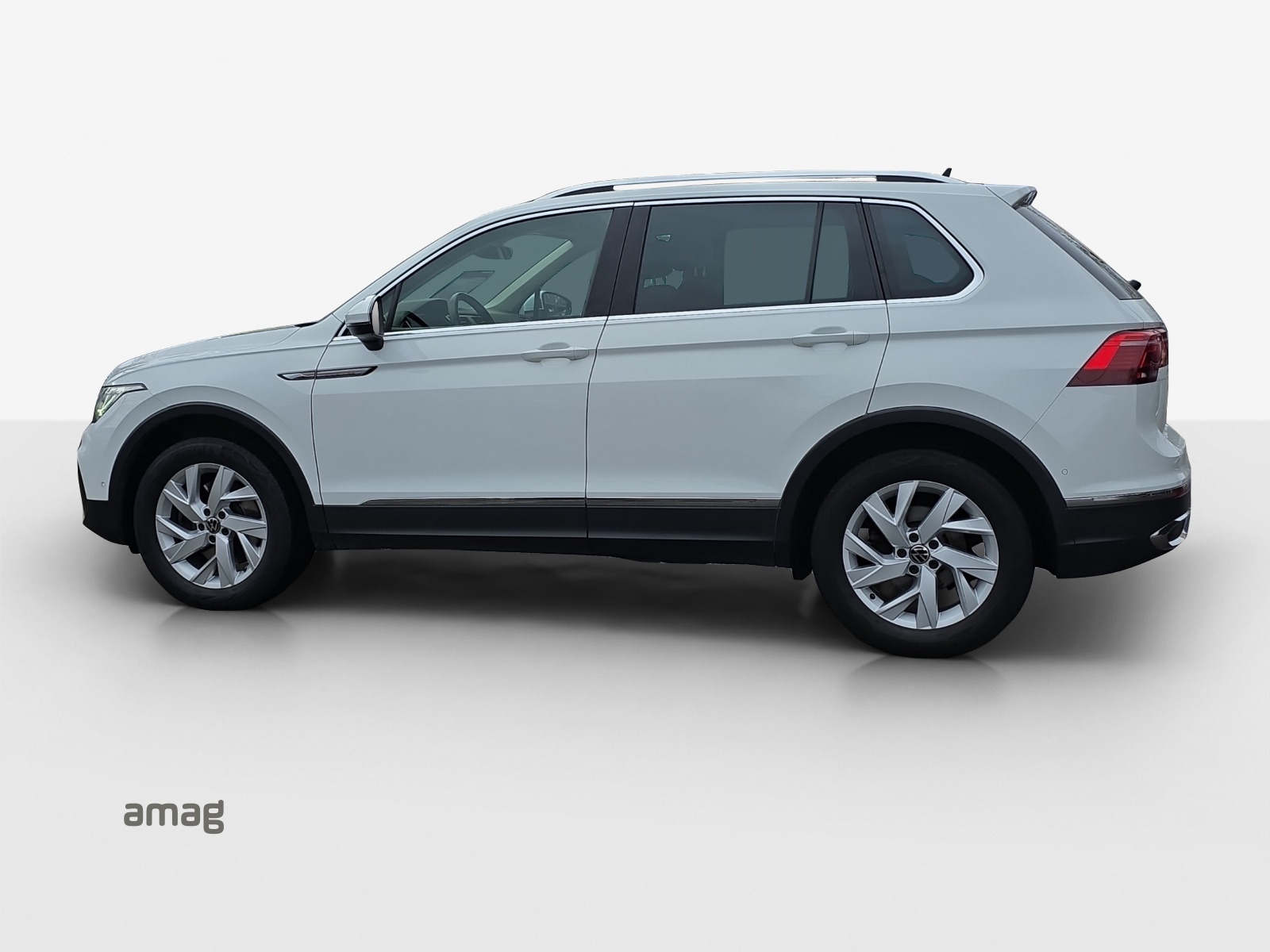 VW Tiguan 2.0 TDI SCR Elegance 4Motion DSG-image-1