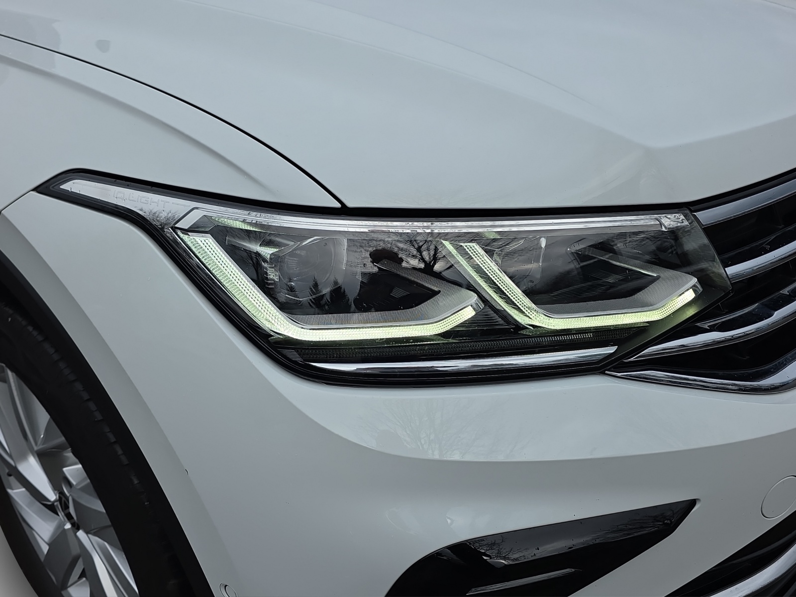 VW Tiguan 2.0 TDI SCR Elegance 4Motion DSG-image-14