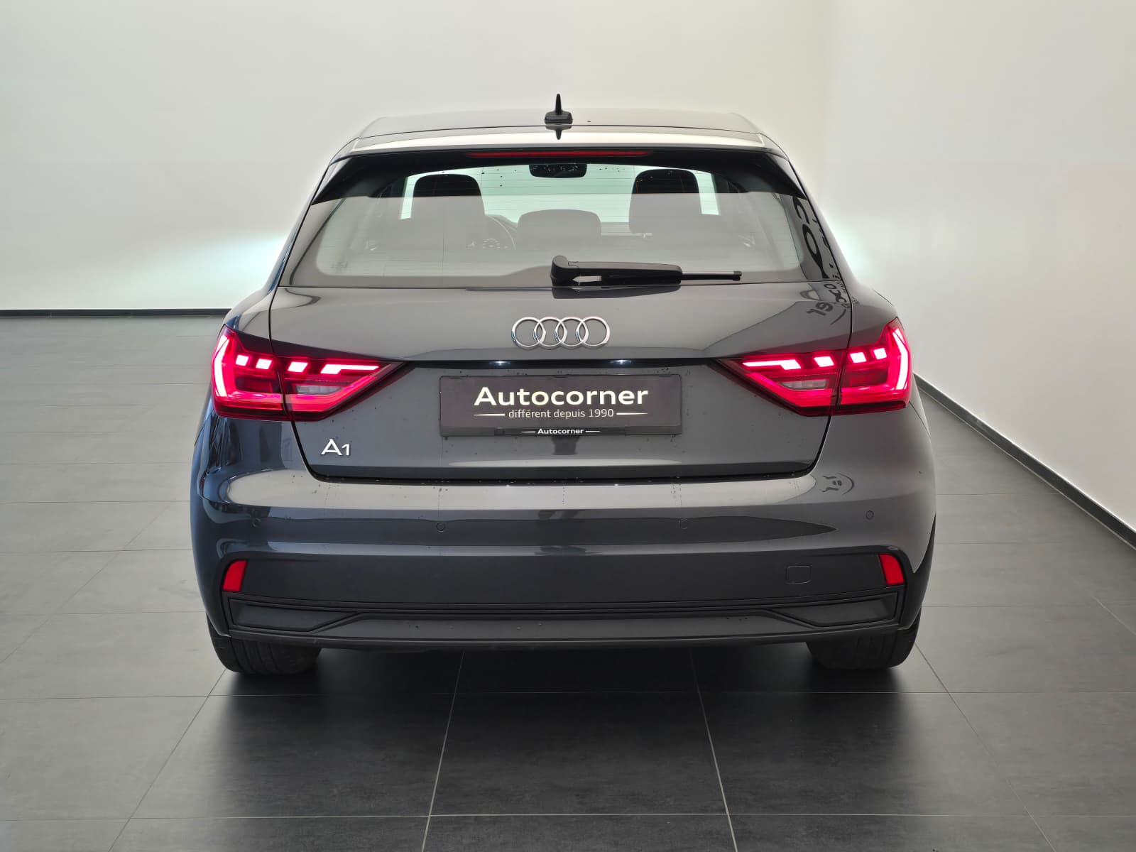 AUDI A1 Sportback 30 TFSI Attraction S-tronic-image-7